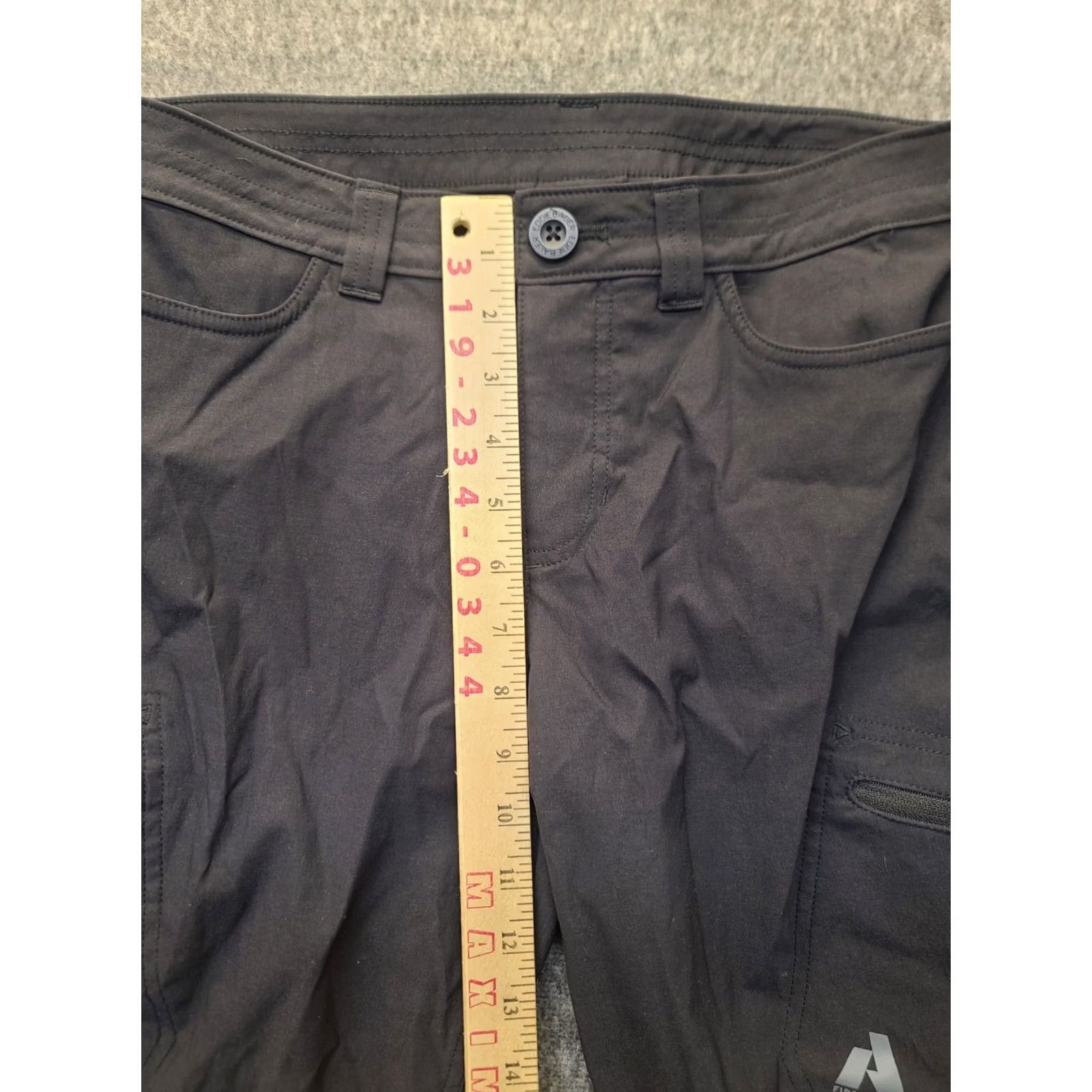 Eddie Bauer Eddie Bauer Capris Womens 6 First Ascent Cargo Regular Fit Outdoors Hiking Capris pants Black Nylon Spandex Canvas 20 in inseam 30 in waist Womens Size ONE SIZE - 6 Thumbnail