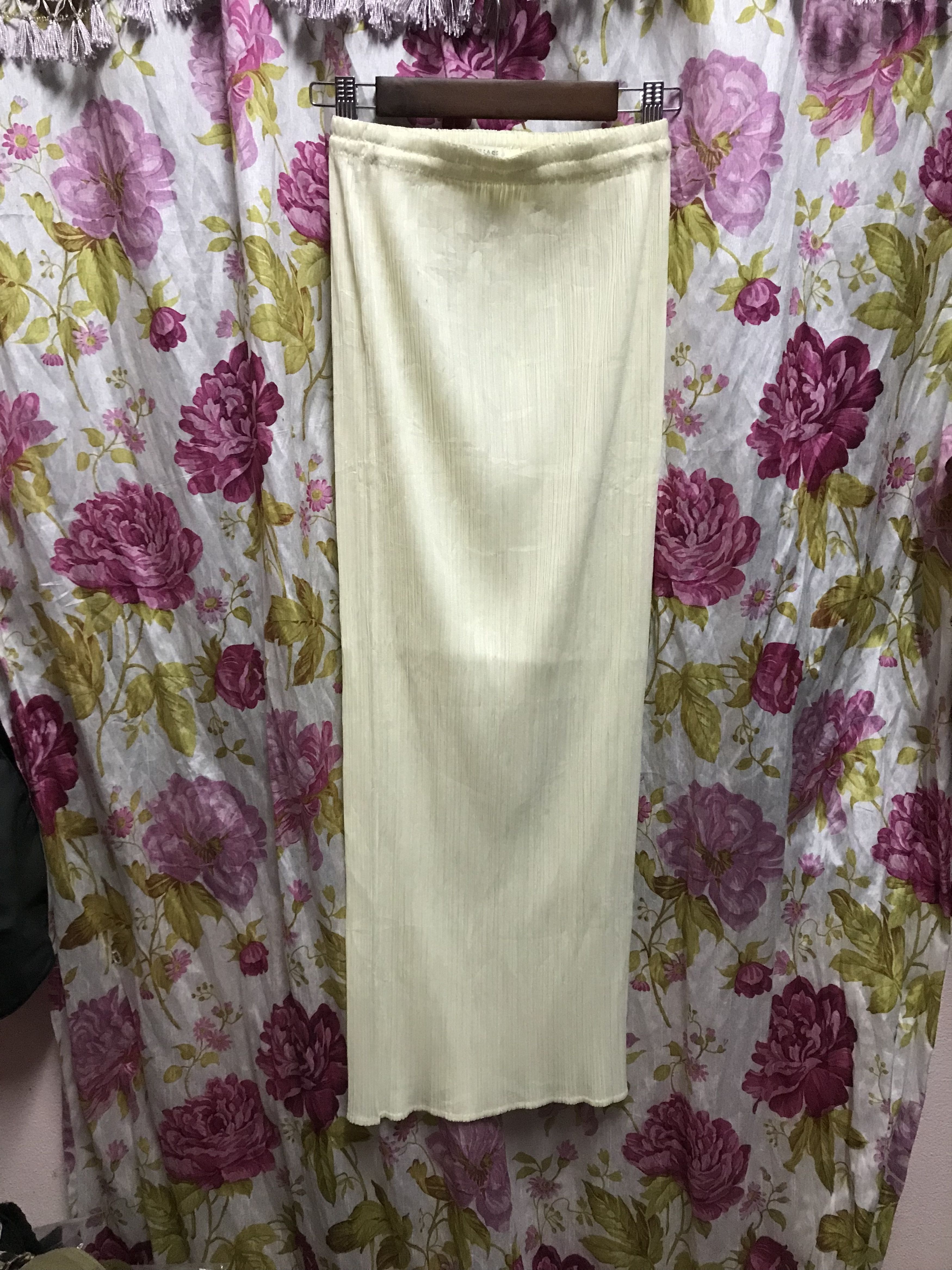 Pleats Please Issey Miyake Pleasts Please Yellow Skirt Size 28" / US 6 / IT 42 - 1 Thumbnail