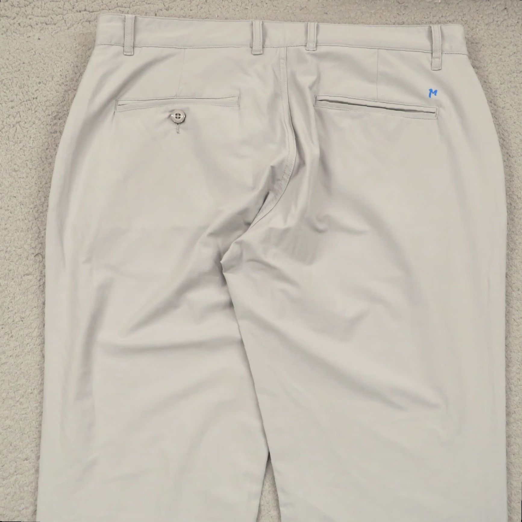 Vintage Mugsy Jeans Mens Slim 38x36 Gray Pants Straight Golf Performance Activewear Chino 5-Pocket Barely Used Size US 38 / EU 54 - 3 Thumbnail