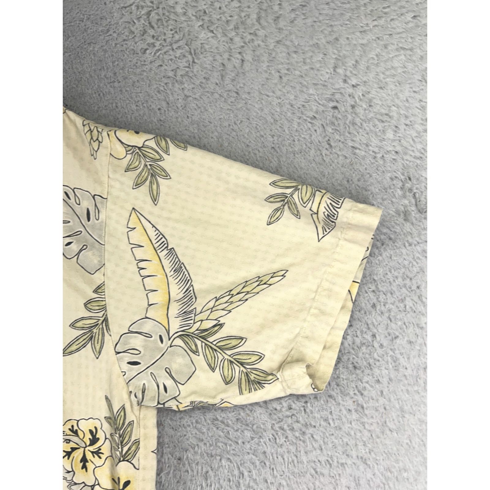 Tommy Bahama Tommy Bahama Shirt Men Medium Yellow Floral Hawaiian Button Up 100% Silk Pocket Size US M / EU 48-50 / 2 - 2 Thumbnail