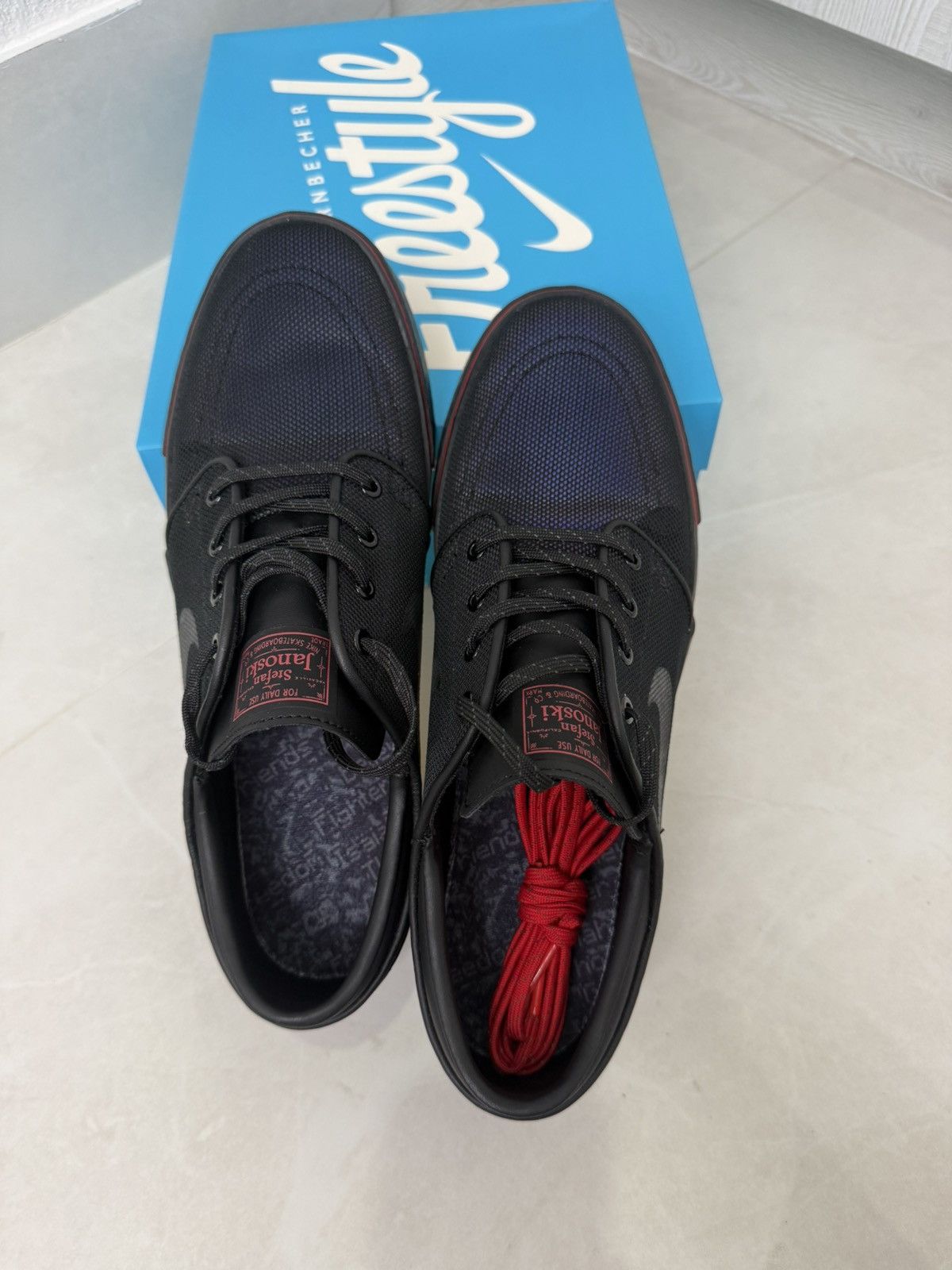 Nike Nike SB Stefan Janoski Doernbecher (2015) Size 11 Used Size US 11 / EU 44 - 7 Thumbnail