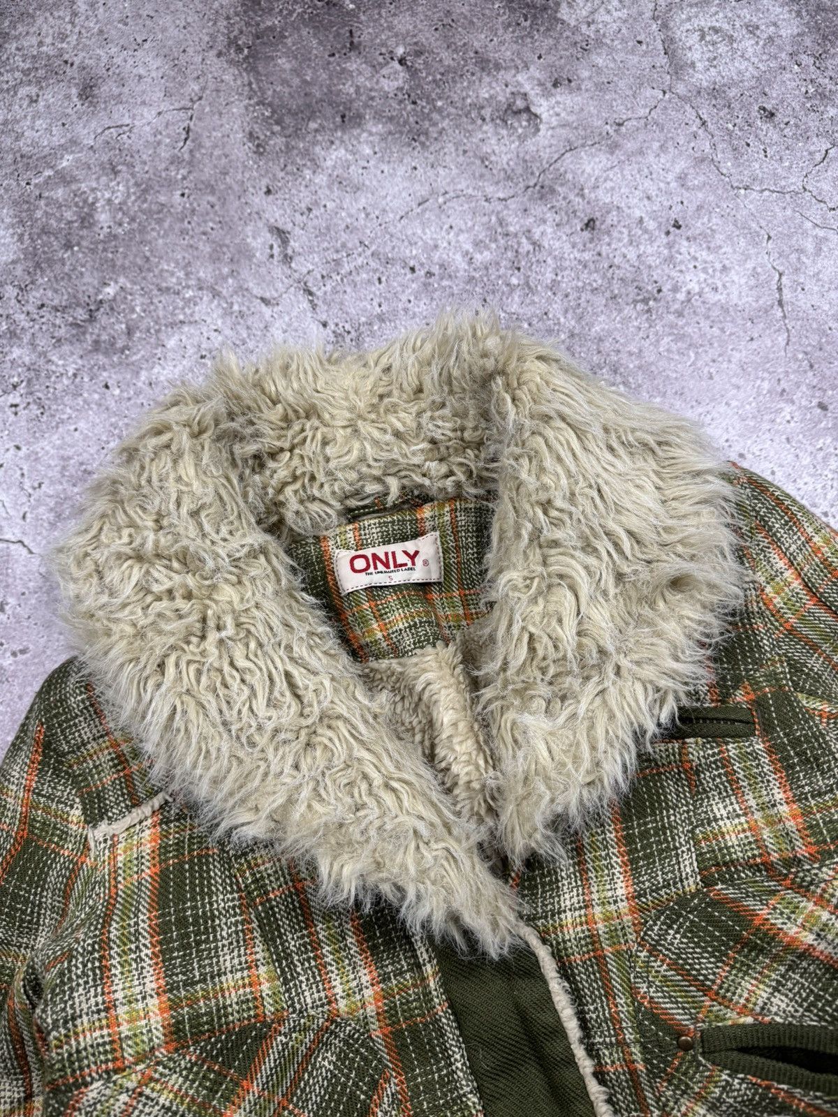 Japanese Brand VINTAGE FAUX FUR CROPPED BOMBER JACKET TARTAN JAPANESE STYLE Size S / US 4 / IT 40 - 3 Thumbnail