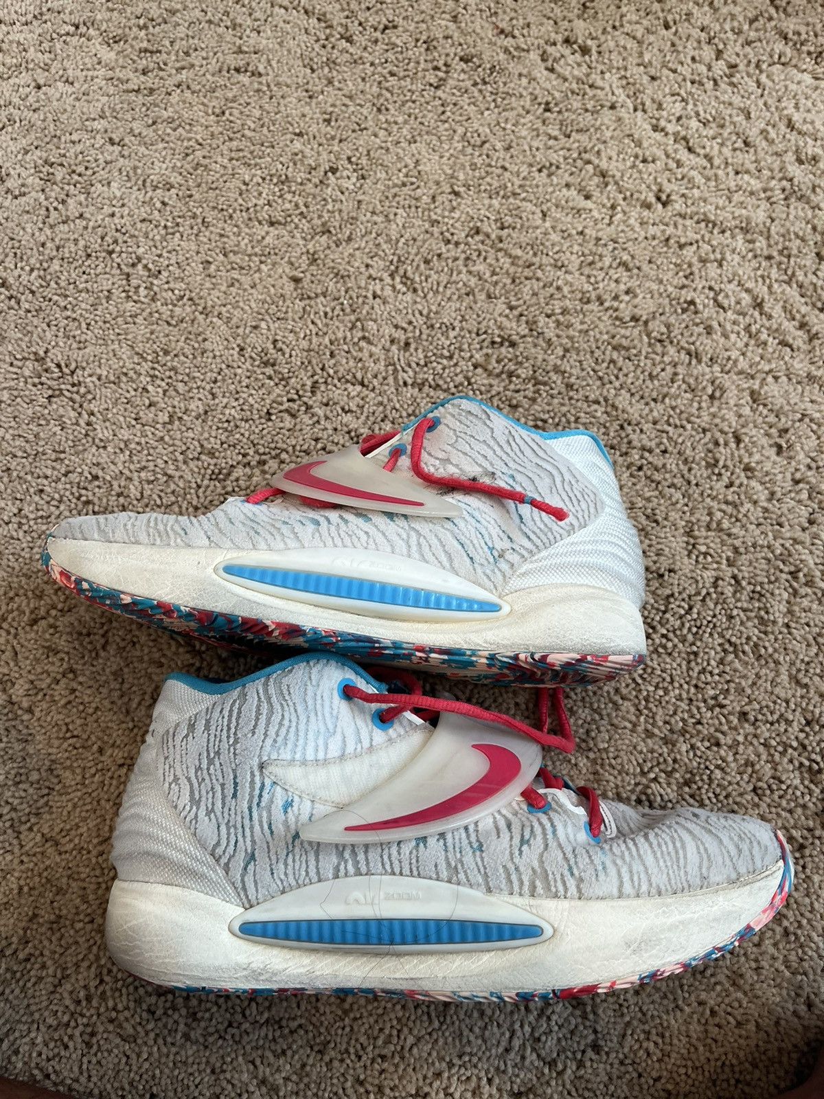 kevin durant multicolor shoes