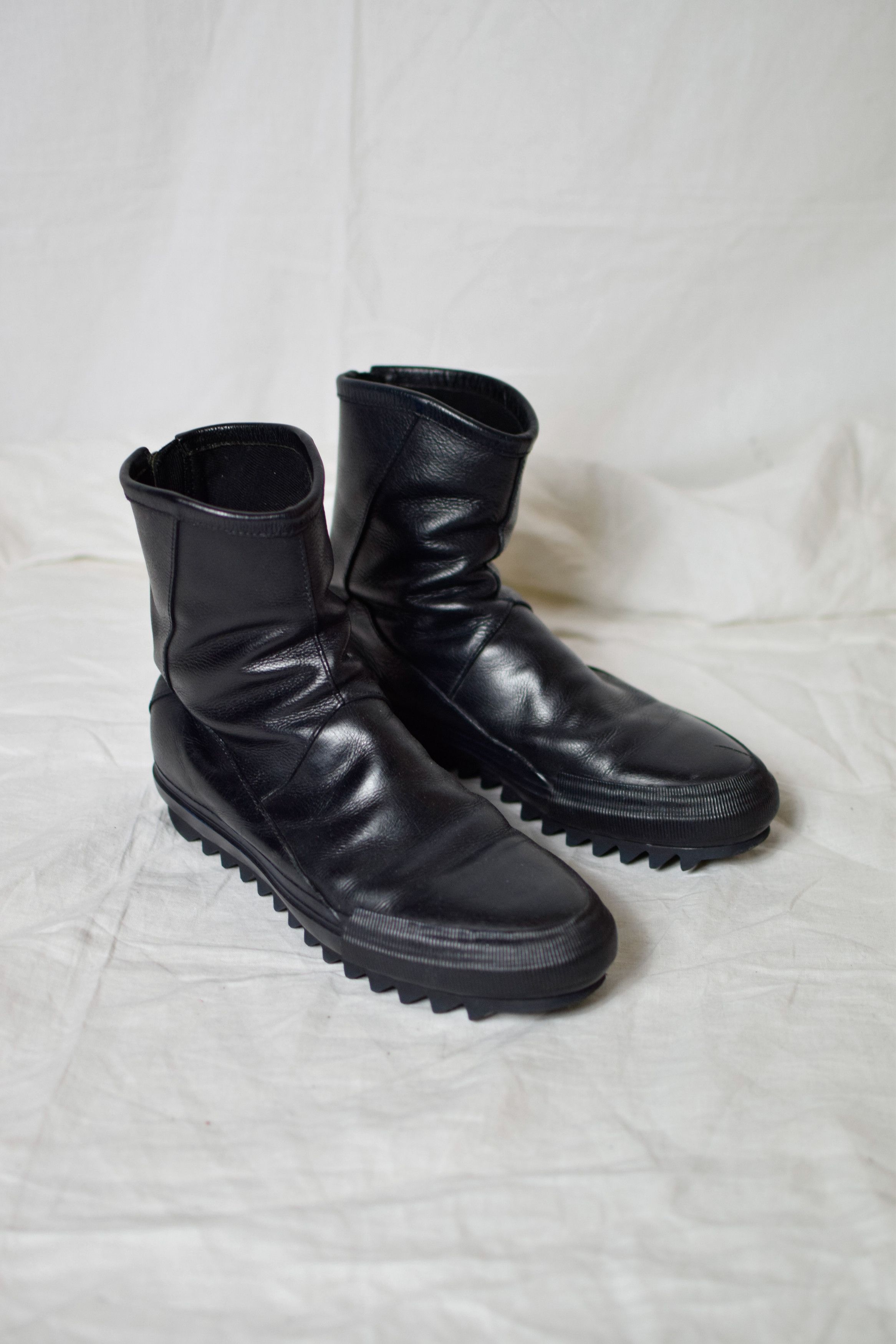 Julius × SIVA Julius X Siva Spiral Zip Boots | Grailed