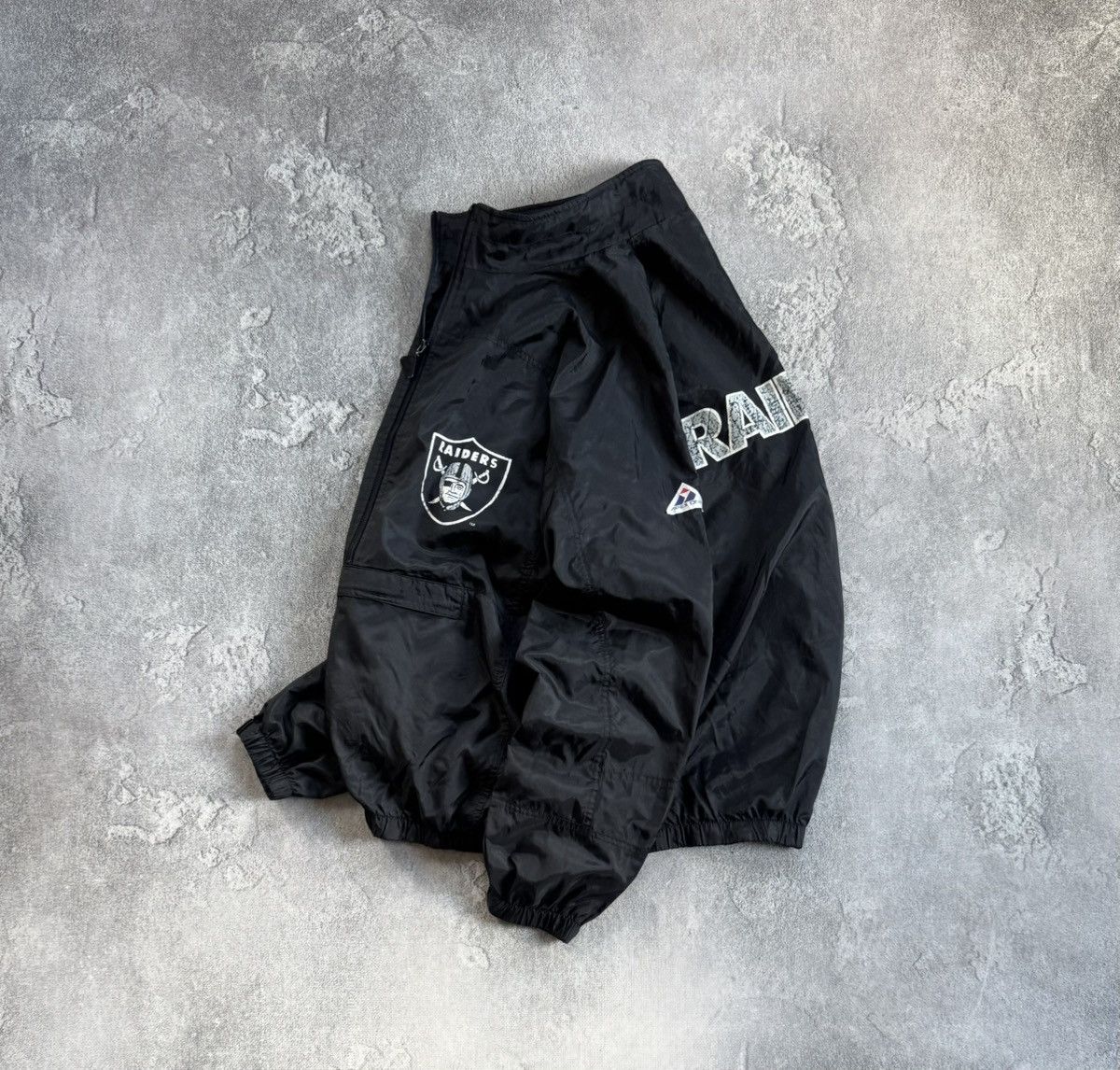 Apex One Raiders Oakland Apex One NFL light jacket anorak bomber 90s Size US XL / EU 56 / 4 - 1 Thumbnail