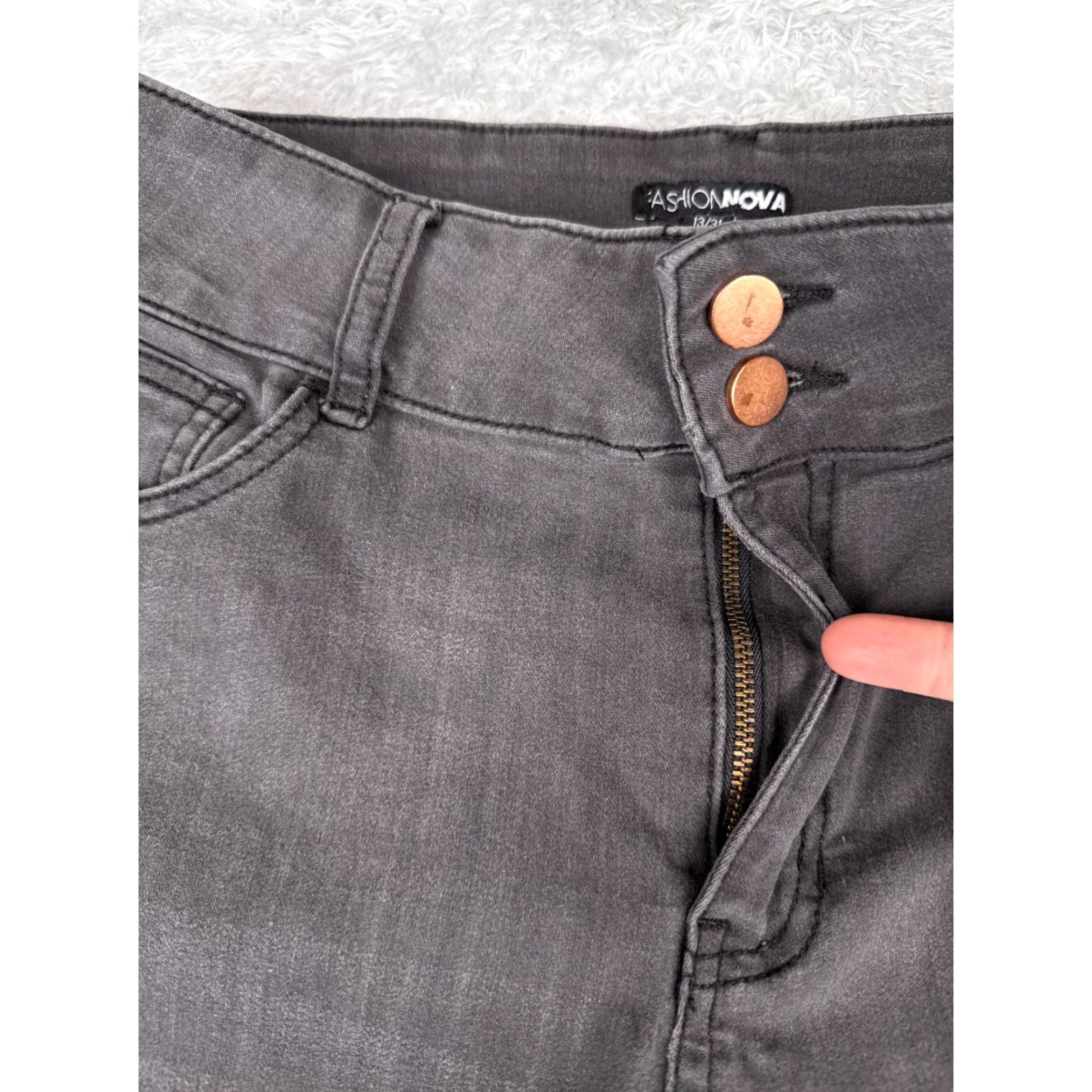 Fashion Nova Fashion Nova Jeans Juniors 13 Black Denim Skinny Rayon Cotton Blend 30x28 Size 34" / US 12 / IT 48 - 5 Thumbnail