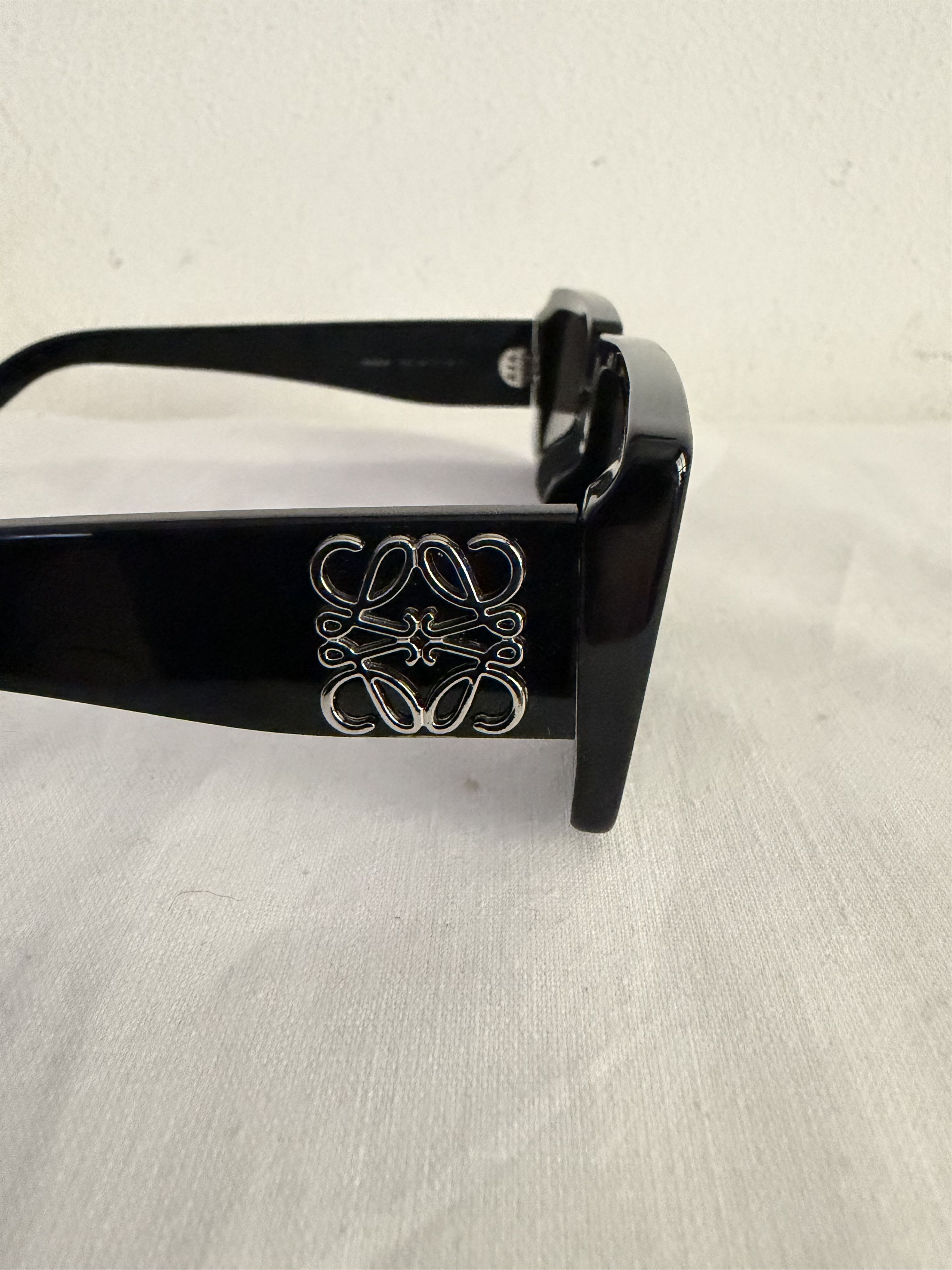 Loewe "Anagram" Rectangular Sunglasses (LW40028I) Size ONE SIZE - 8 Thumbnail