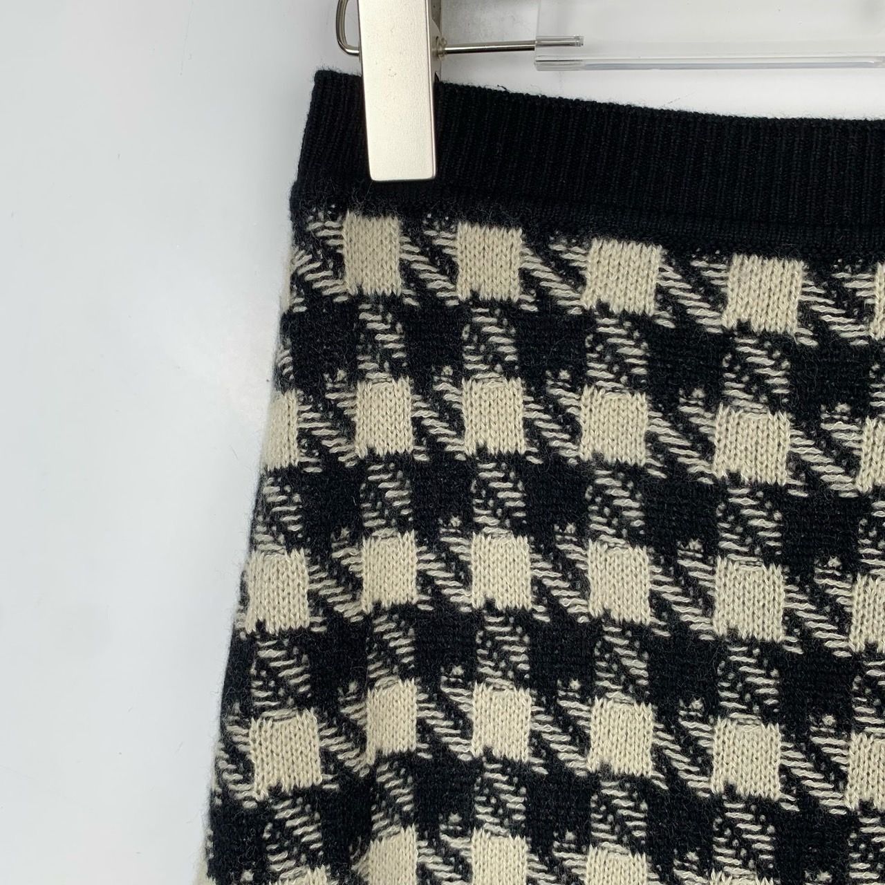 Gucci Gucci Houndstooth Knit A-Line Midi Skirt Made In Italy Black Size M / US 6-8 / IT 42-44 - 3 Thumbnail