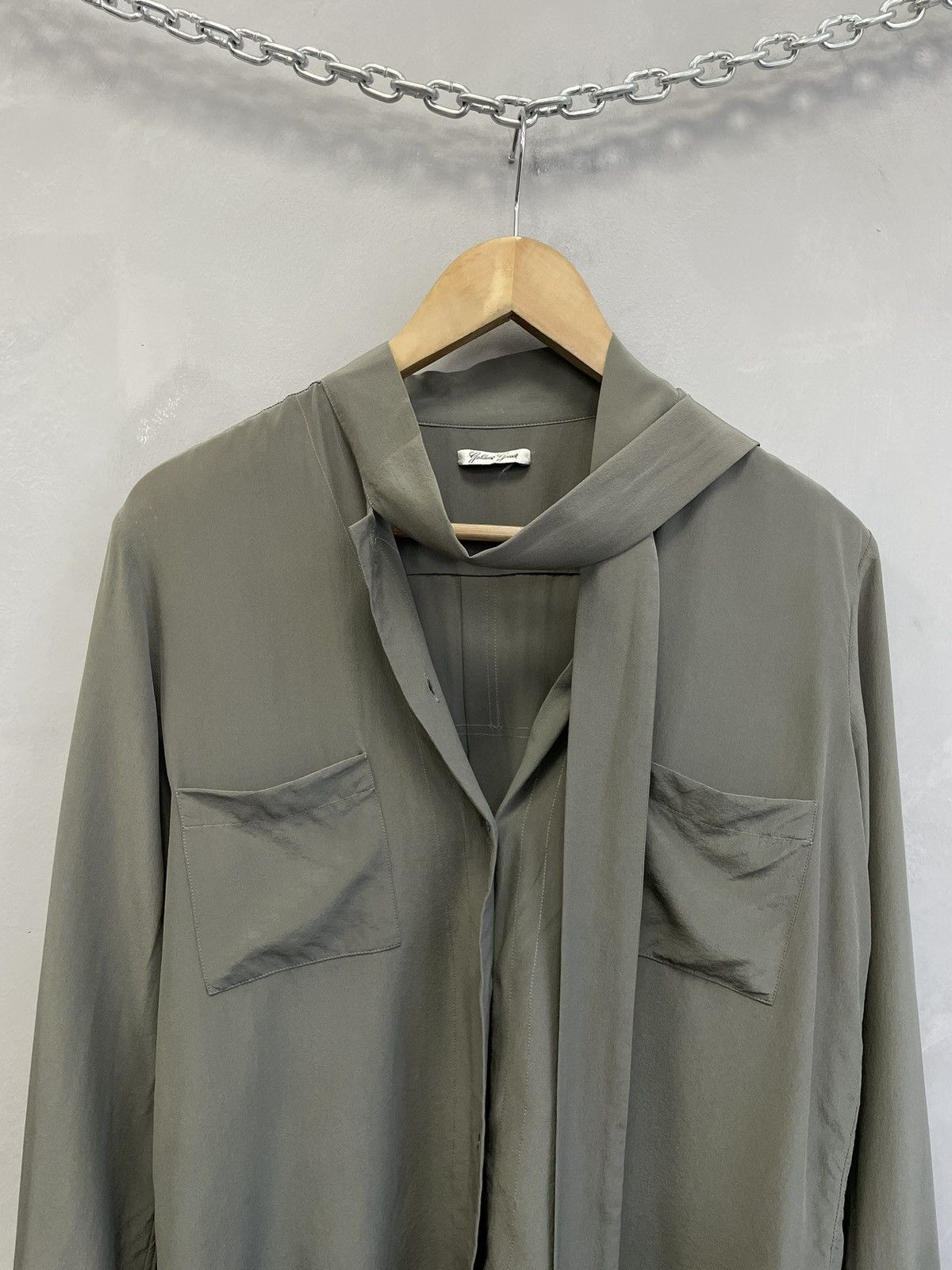 Golden Goose Golden Goose green silk tie-neck shirt minimalist Italy Size M / US 6-8 / IT 42-44 - 2 Thumbnail
