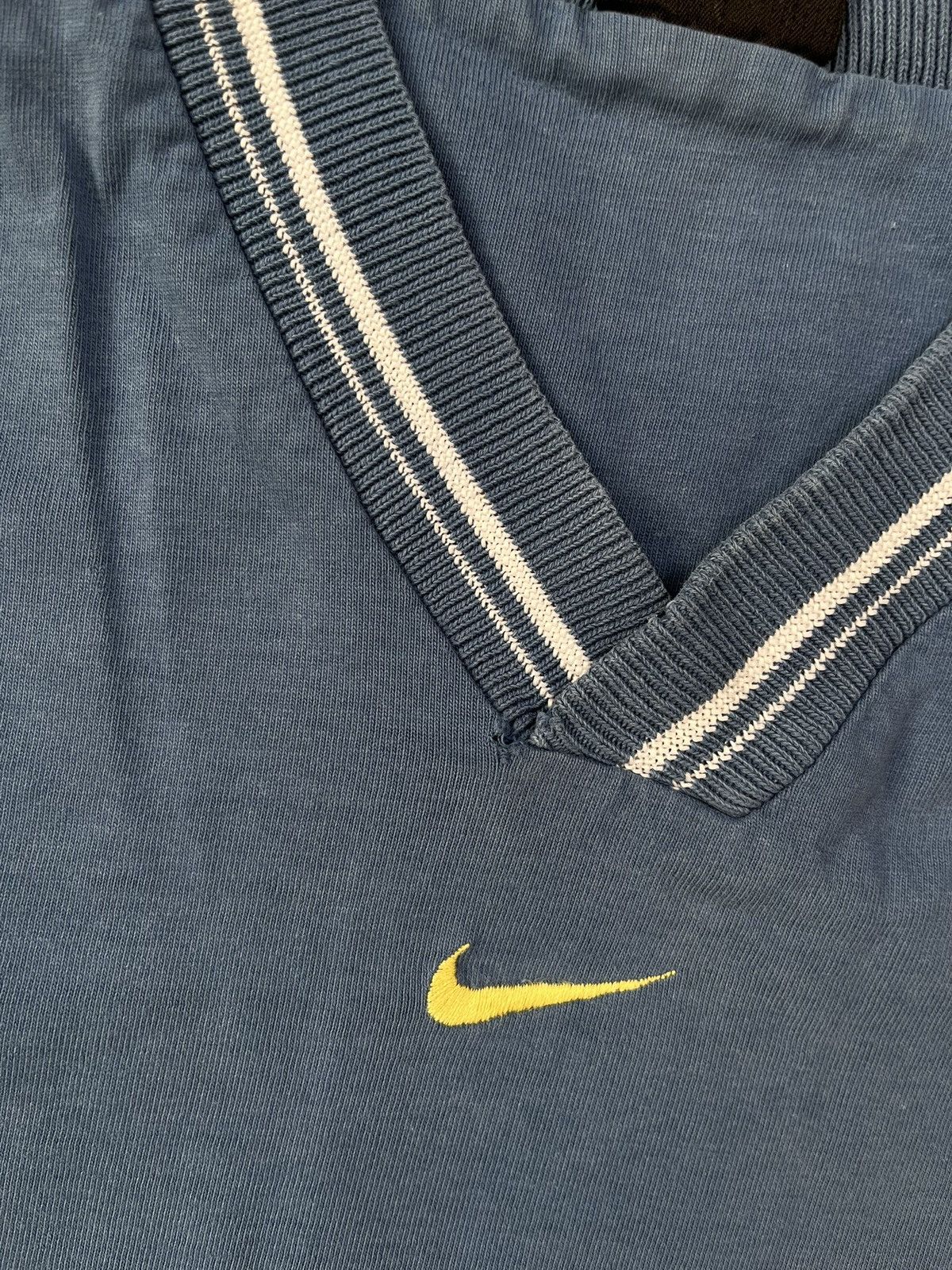Nike × Vintage 90s Nike Central Swoosh Vintage Y2K Oversized Retro T-Shirt Size US XL / EU 56 / 4 - 5 Thumbnail