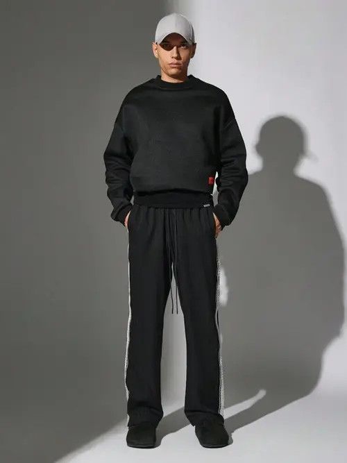 Japanese Brand × Vintage Classic Loose fit straight y2k sweatpants Size US 32 / EU 48 - 4 Thumbnail