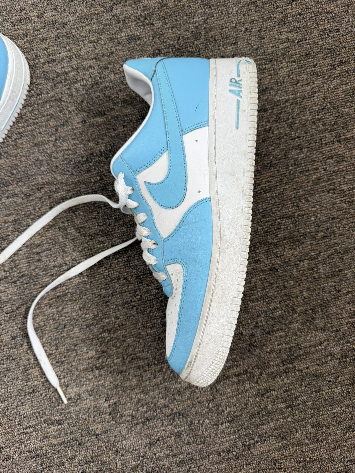 Nike Nike Air Force One Carolina Blue Size US 10 / EU 43 - 3 Thumbnail