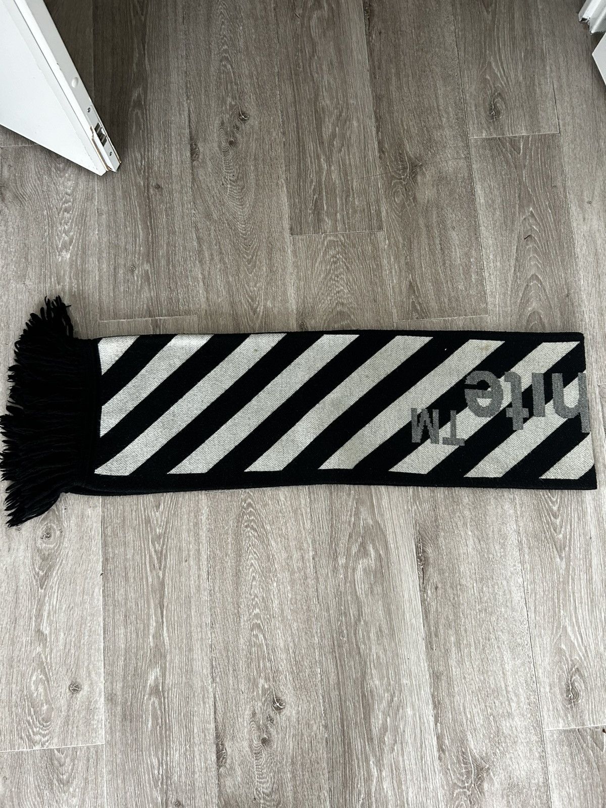 Off-White Off-White Scarf Size ONE SIZE - 10 Thumbnail
