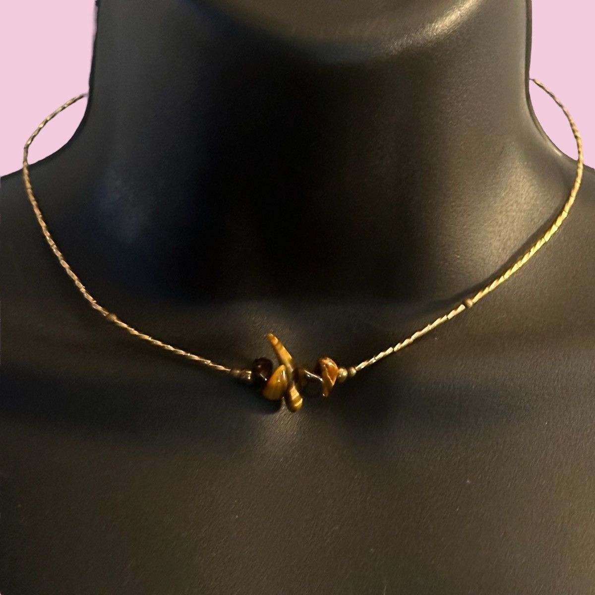 Vintage Vintage gold tone Tiger eye chip necklace and earrings Size ONE SIZE - 1 Thumbnail