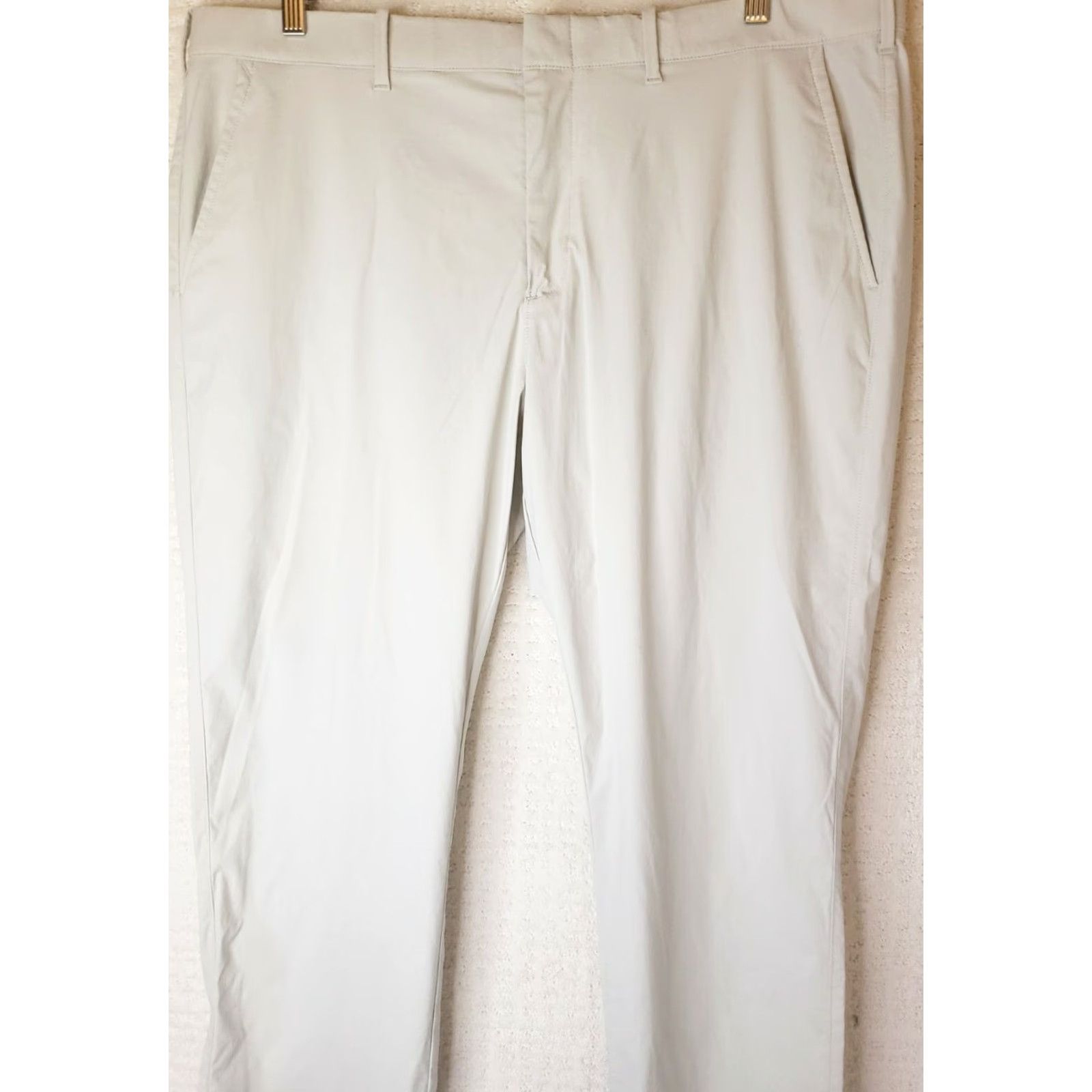J.Crew J.CREW 770 Straight Stretch Beige Chino Nylon Pants 38 X 32 Back Zipper Pocket Mens Regular Straight Front Keyboard: No Size US 38 / EU 54 - 2 Thumbnail