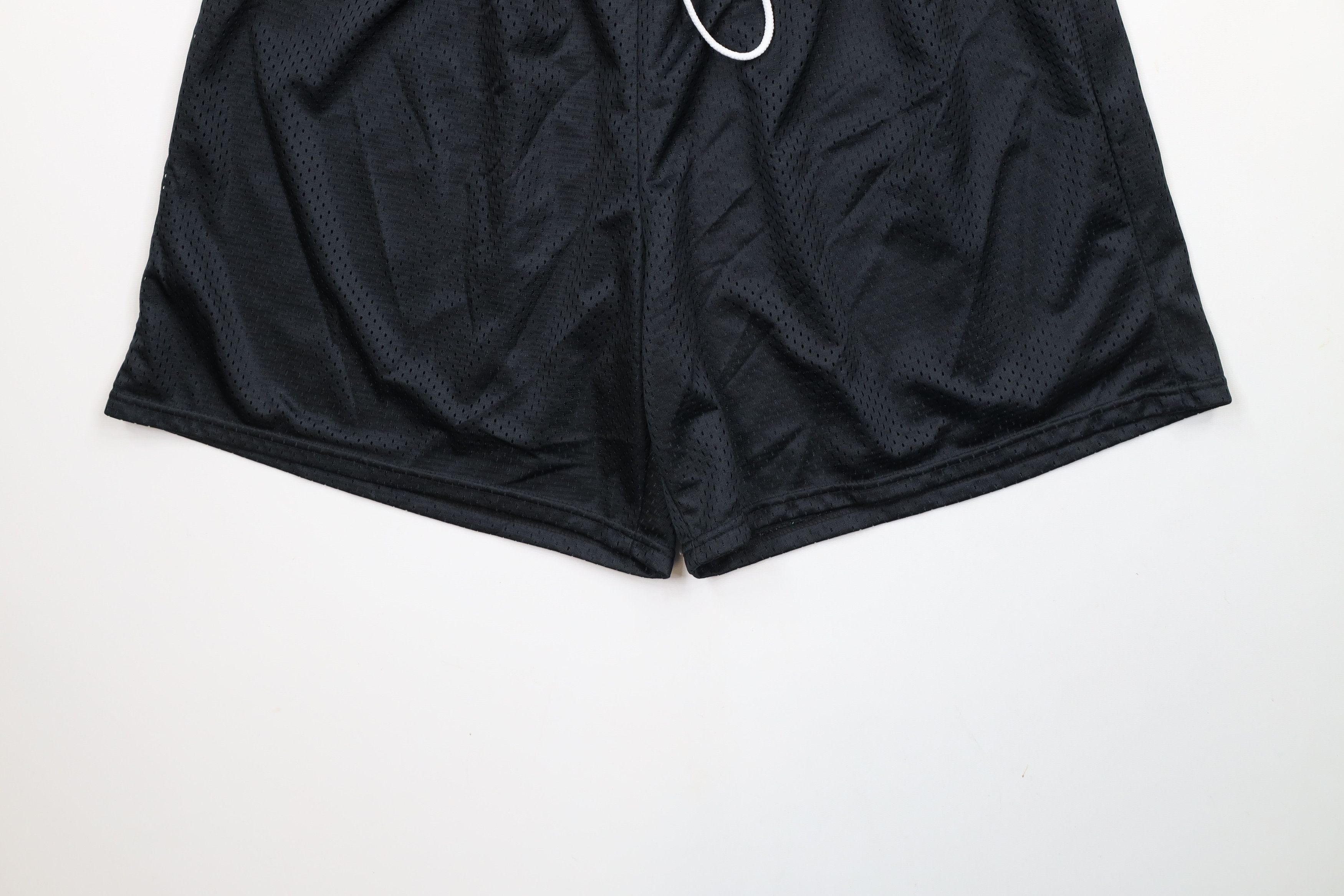Vintage Vintage 90s Streetwear Above Knee Shorts Black Polyester Size US 38 / EU 54 - 4 Thumbnail