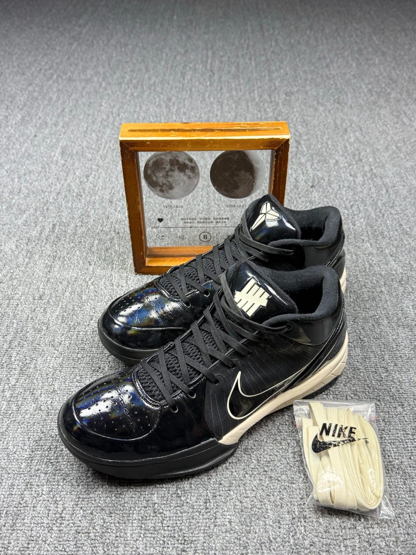 Nike Nike KOBE4 Black Lowtop Sneakers 9 Men Size US 9 / EU 42 - 1 Thumbnail