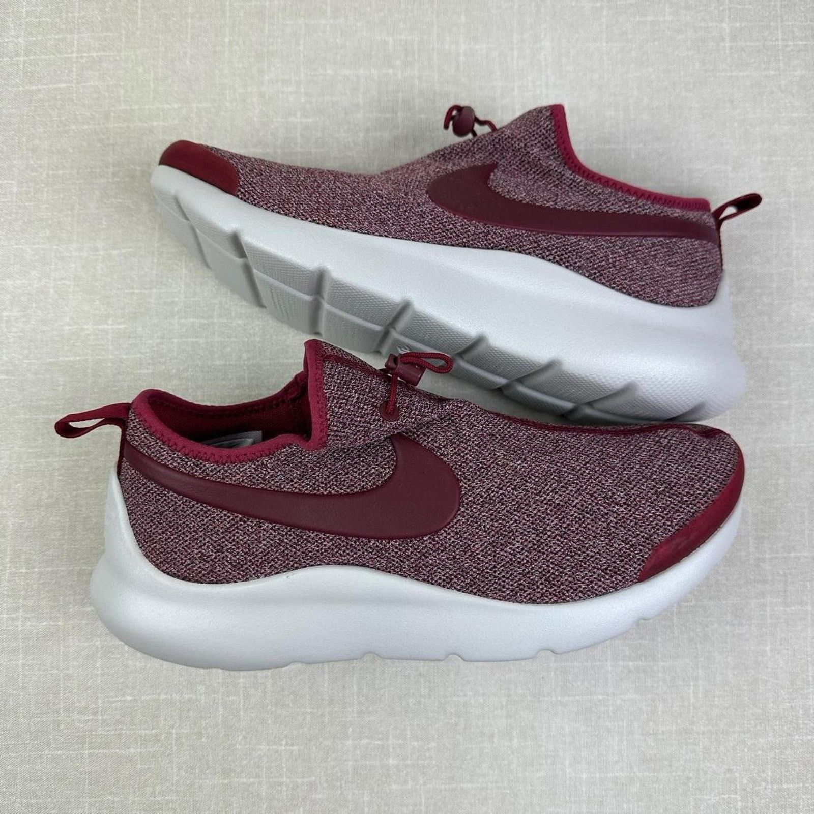 Nike ⚪️ Nike Aptare SE "Burgundy" 13M Size US 13 / EU 46 - 2 Thumbnail
