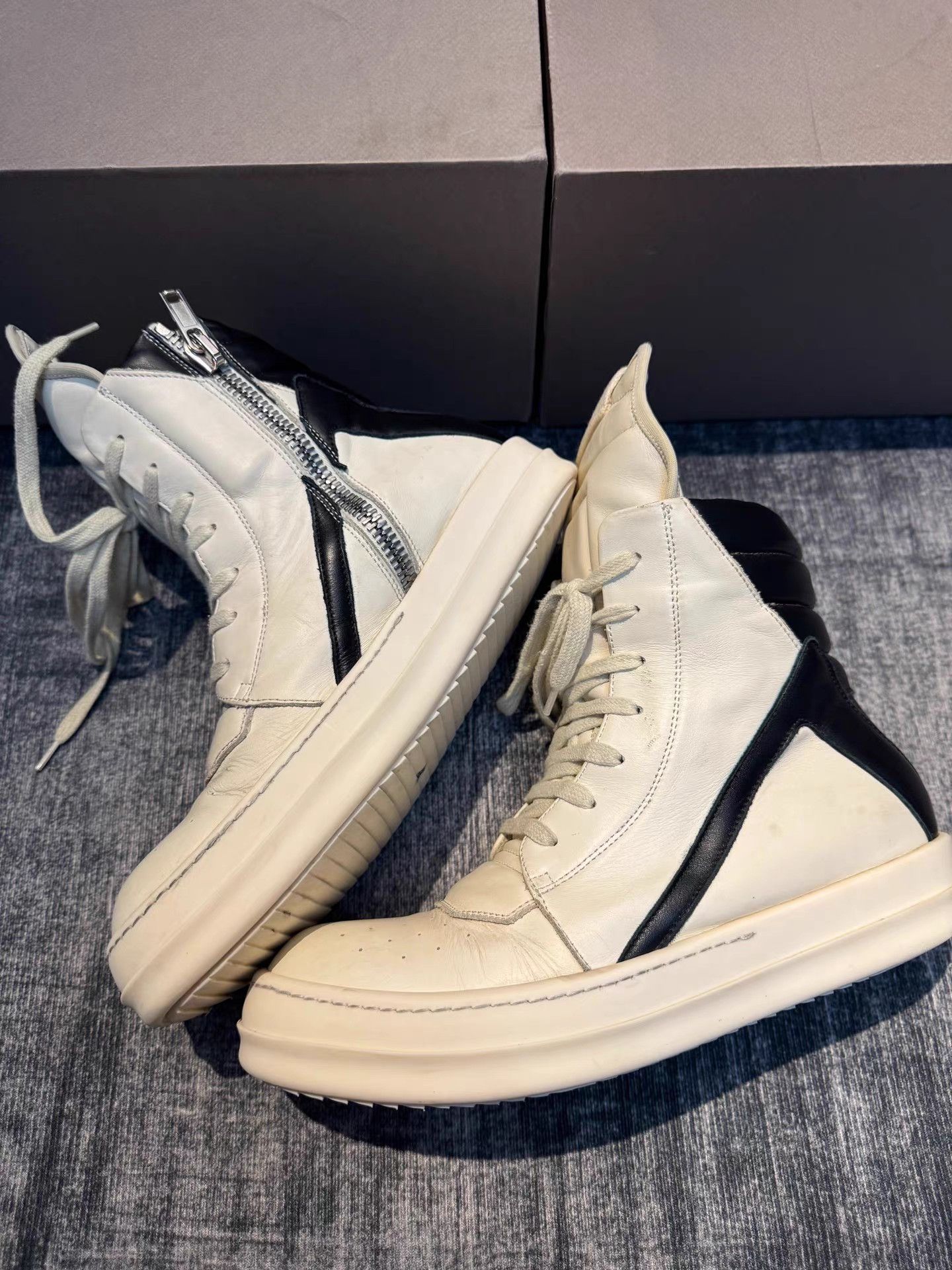 Rick Owens Rick Owens Mainline Triangle Sneakers Size US 9 / IT 39 - 1 Thumbnail