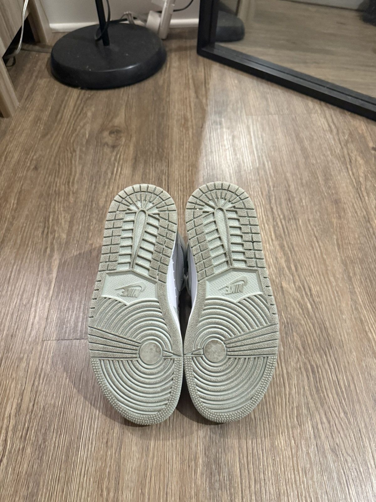 Jordan Brand Women’s Air Jordan 1 “Seafoam” Size US 5.5 / IT 35.5 - 6 Thumbnail