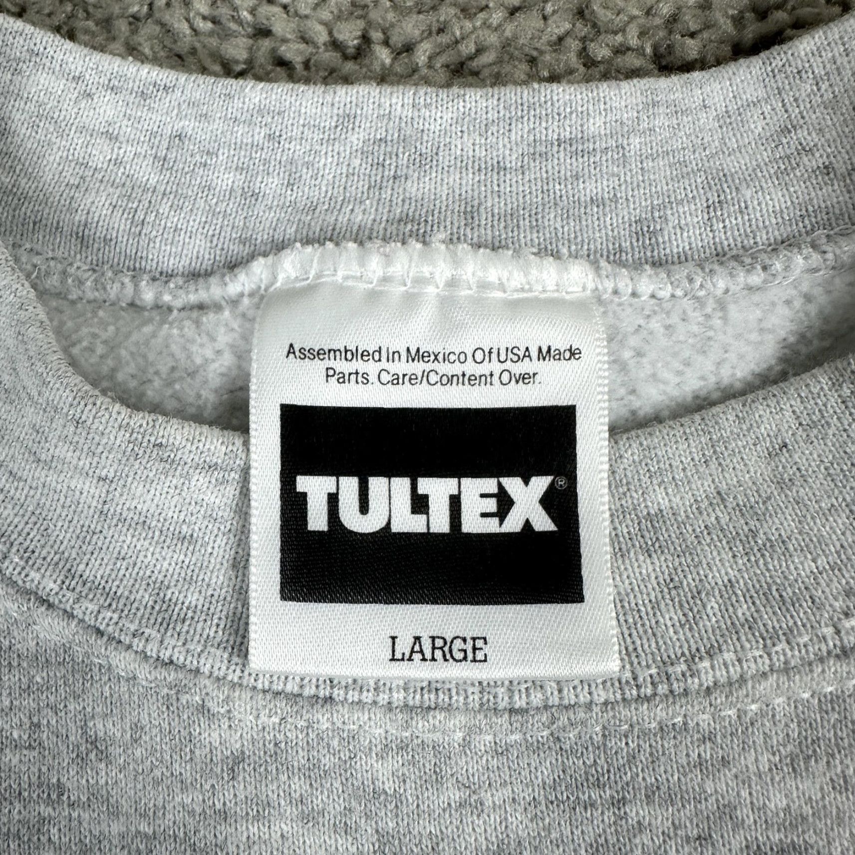 Tultex Tultex Wolfeboro Sweatshirt Mens Large Gray Pullover Embroidered Crest Crewneck Size US L / EU 52-54 / 3 - 5 Thumbnail