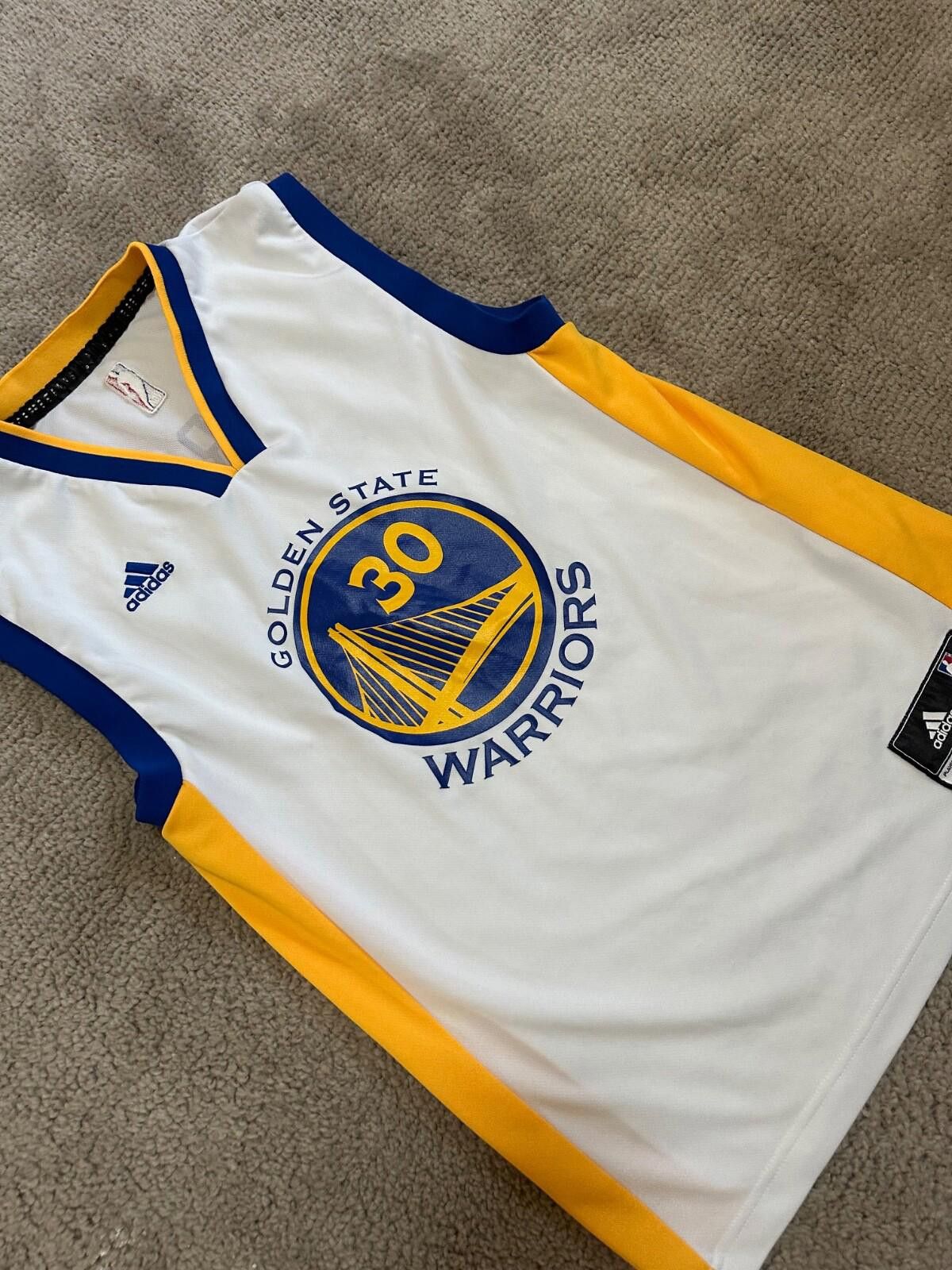 Adidas 2015 ADIDAS Golden State Warriors CURRY #30 Swingman Jersey Size US S / EU 44-46 / 1 - 3 Thumbnail