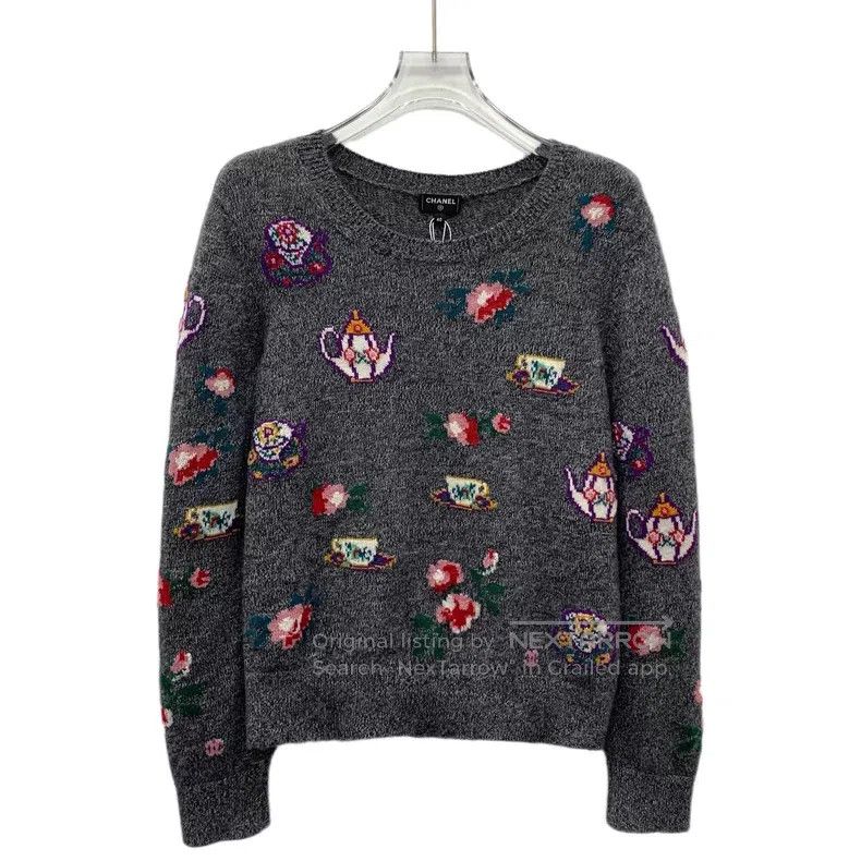Chanel Chanel 24 dark gray cashmere round-neck long-sleeved knitt Size S / US 4 / IT 40 - 1 Thumbnail