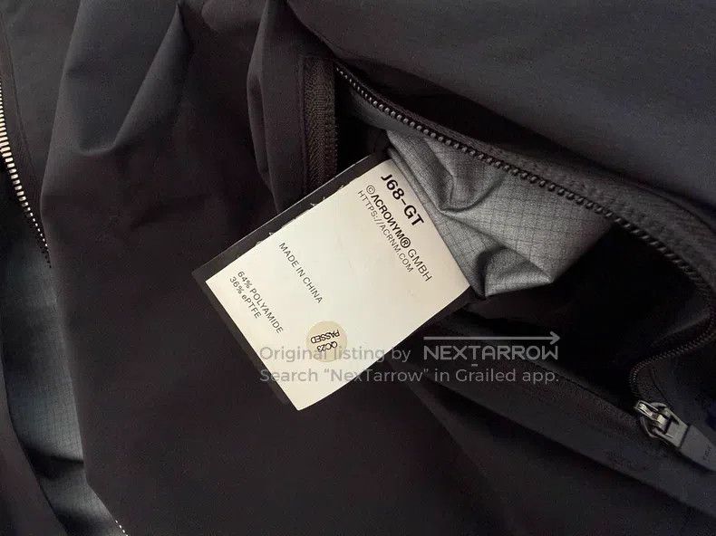 Acronym Acronym Windproof waterproof jacket Size US M / EU 48-50 / 2 - 5 Thumbnail