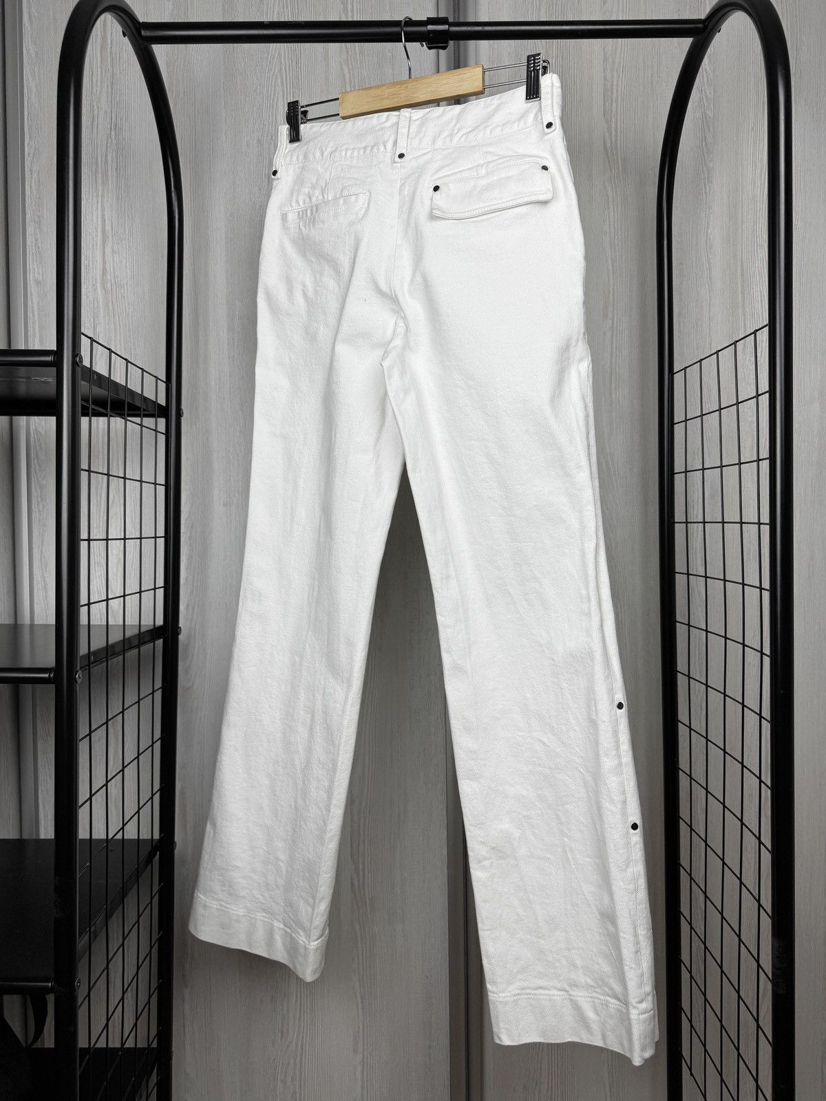 JW Anderson JW Anderson white straight wide leg denim jeans pants rare Size 26" / US 2 / IT 38 - 7 Thumbnail
