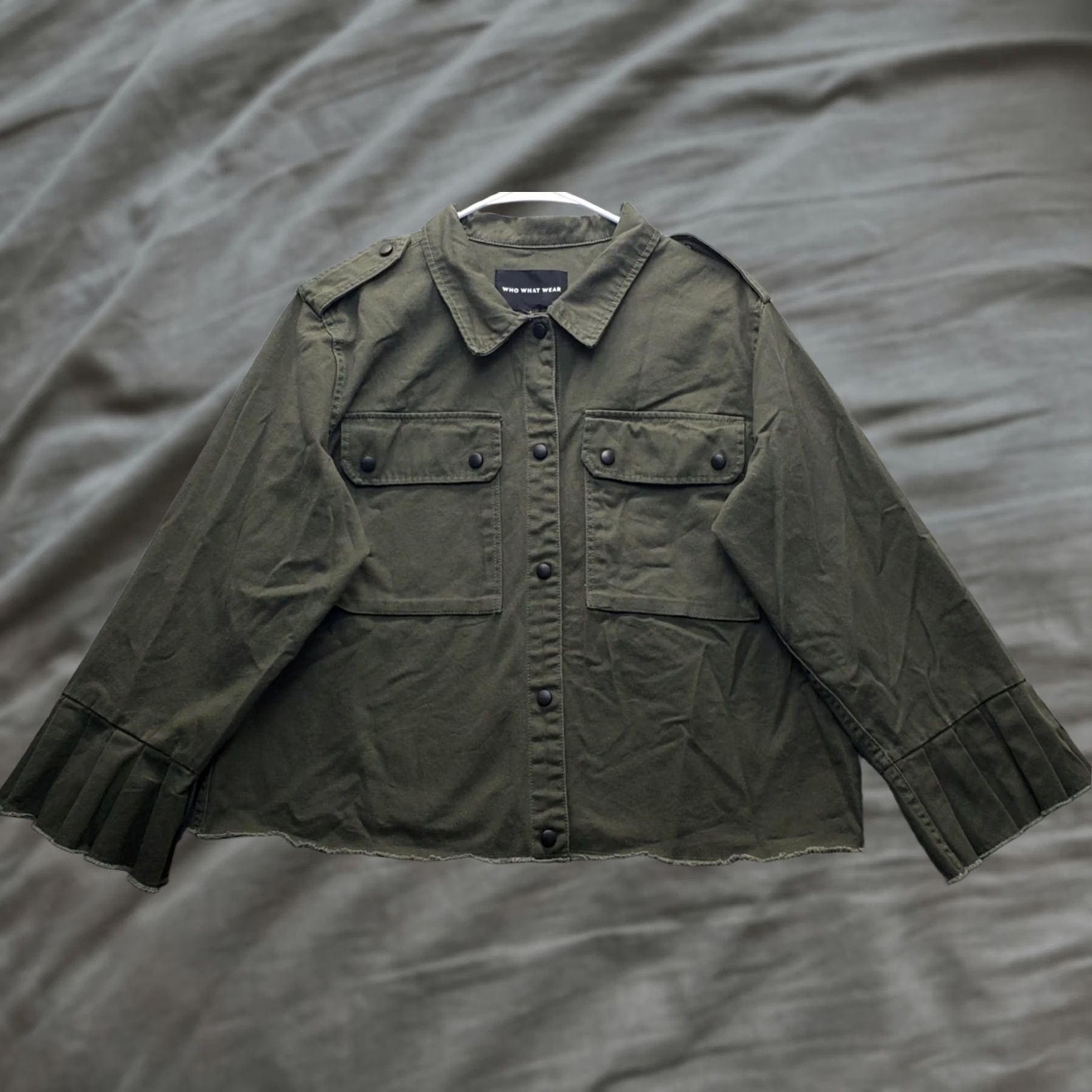 Vintage WHO WHAT WEAR Jacket Womens Size L Cropped Shacket Green Cotton Collared Snap Button Front Size L / US 10 / IT 46 - 1 Thumbnail