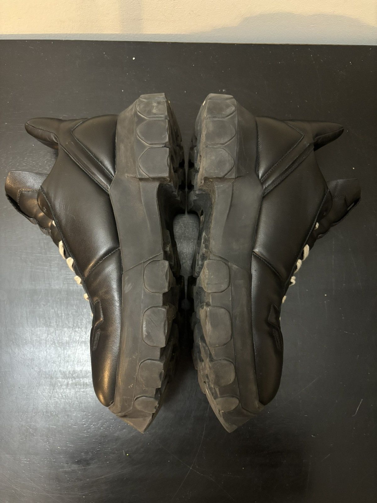 Rick Owens Rick Owens Maximal Tractor Leather Low Top Sneakers Black Size US 10 / EU 43 - 4 Thumbnail