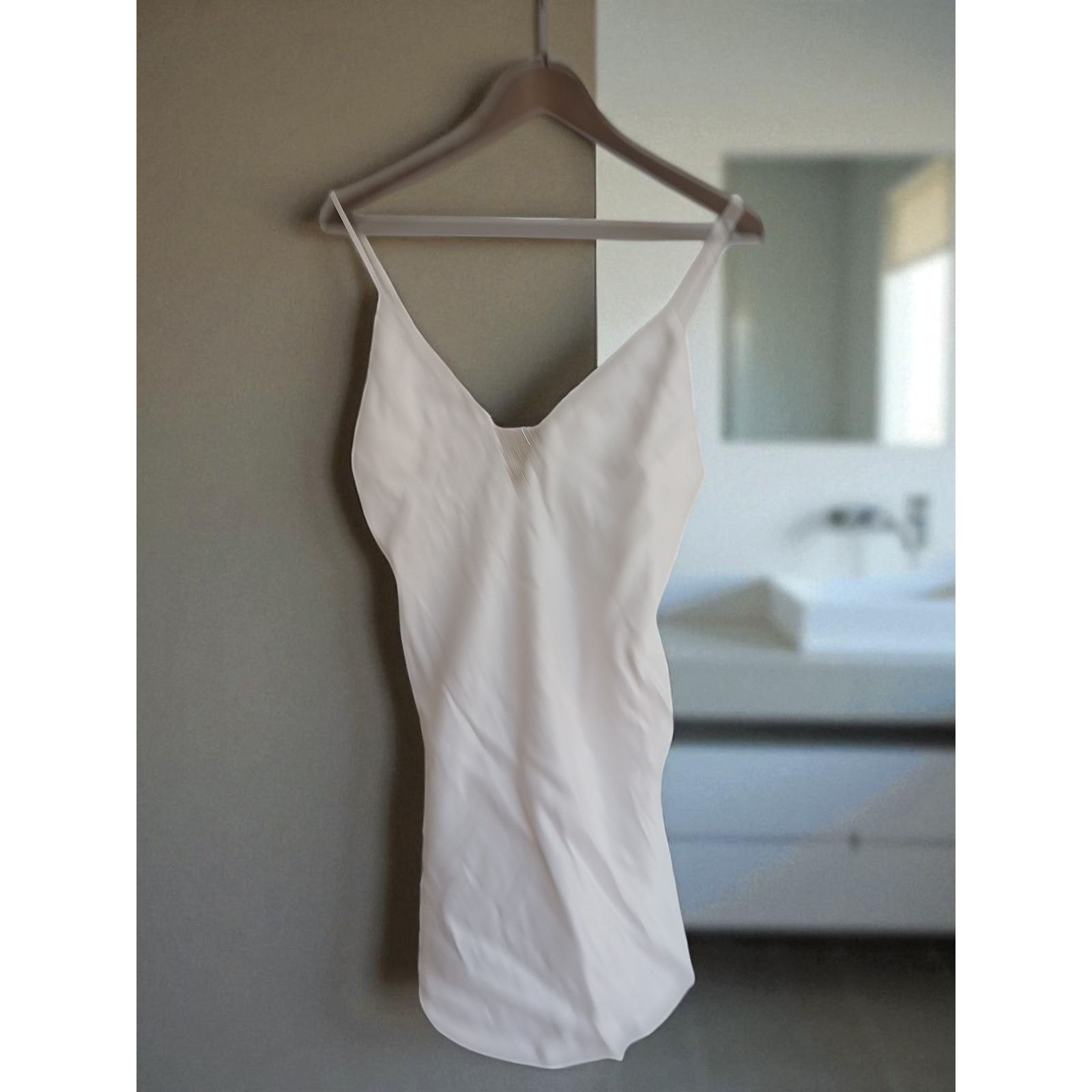Zara ZARA White Satin Jewel V-Neck Mini Dress - Size XL - NWT Size XL / US 12-14 / IT 48-50 - 4 Thumbnail
