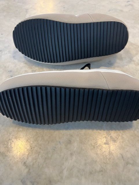Holden Outerwear Puffy Slip On - Apres Ski Size US 11 / EU 44 - 2 Thumbnail
