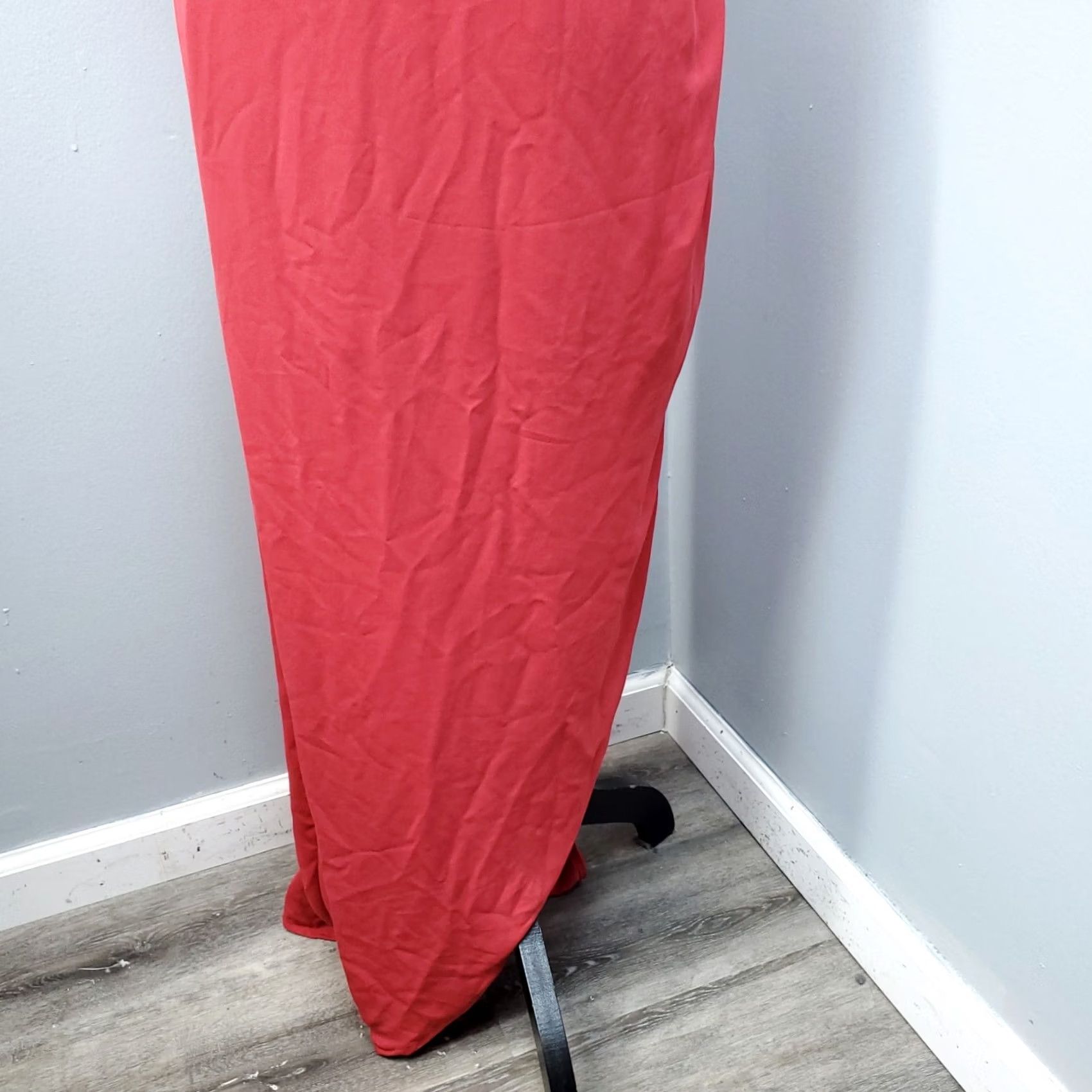 BCBGeneration BCBGeneration Maxi Dress Women Size 2 Red Strappy Sleeve Criss Cross Back Side Zip Dress Size XS / US 0-2 / IT 36-38 - 4 Thumbnail