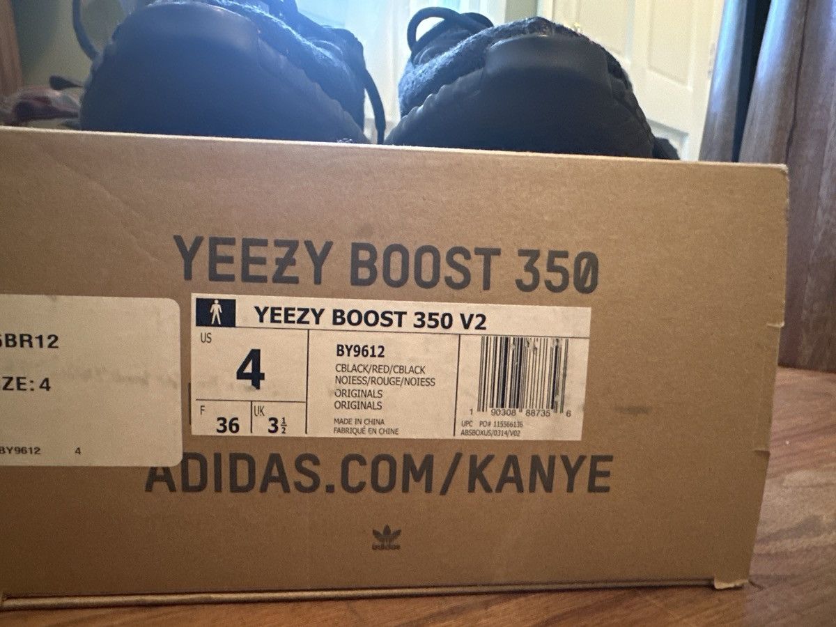 Yeezy YEEZY BOOST 350 V2 'RED’ Size US 4 / IT 34 - 2 Thumbnail