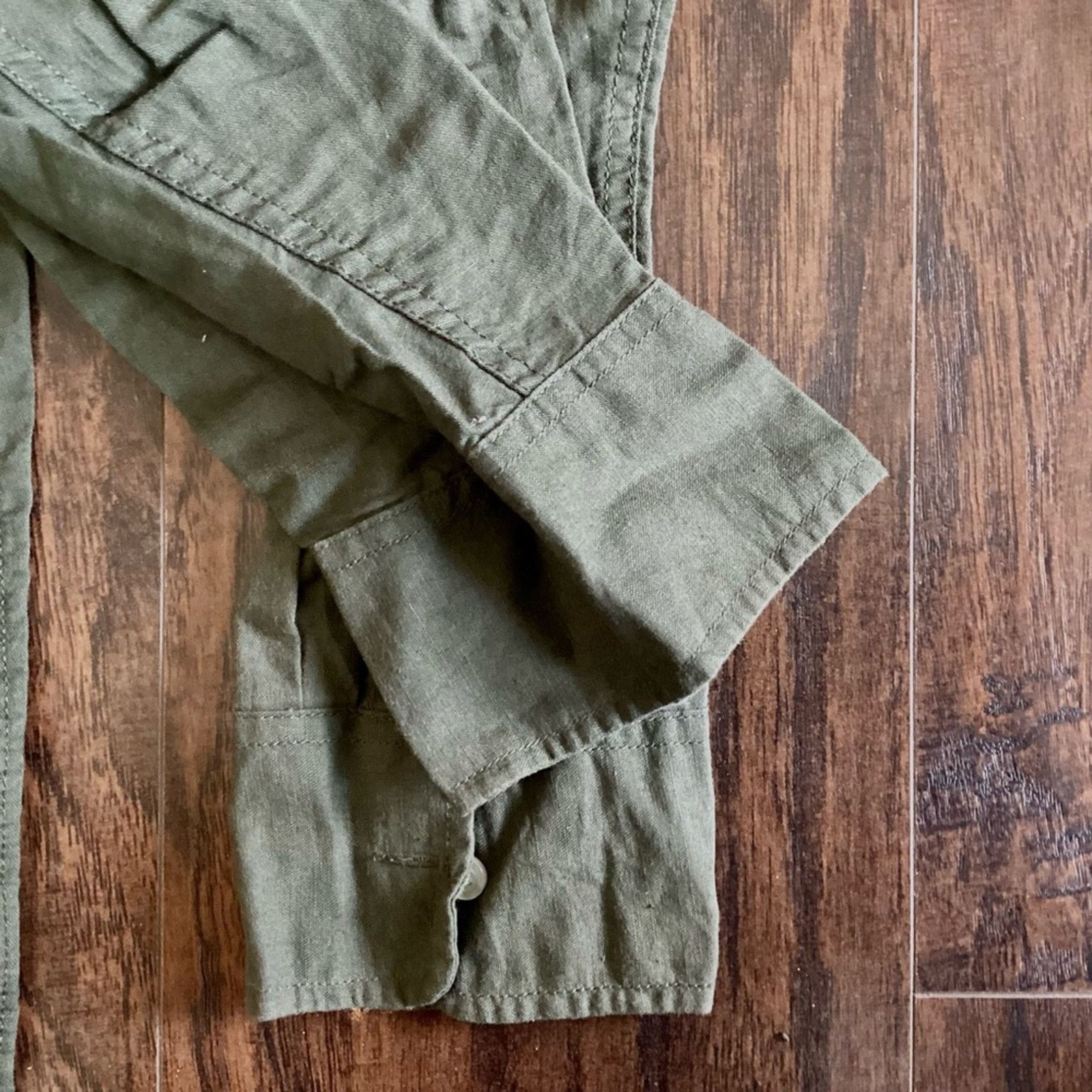 Old Navy Olive Green Linen Blend Button Down Size US L / EU 52-54 / 3 - 5 Thumbnail