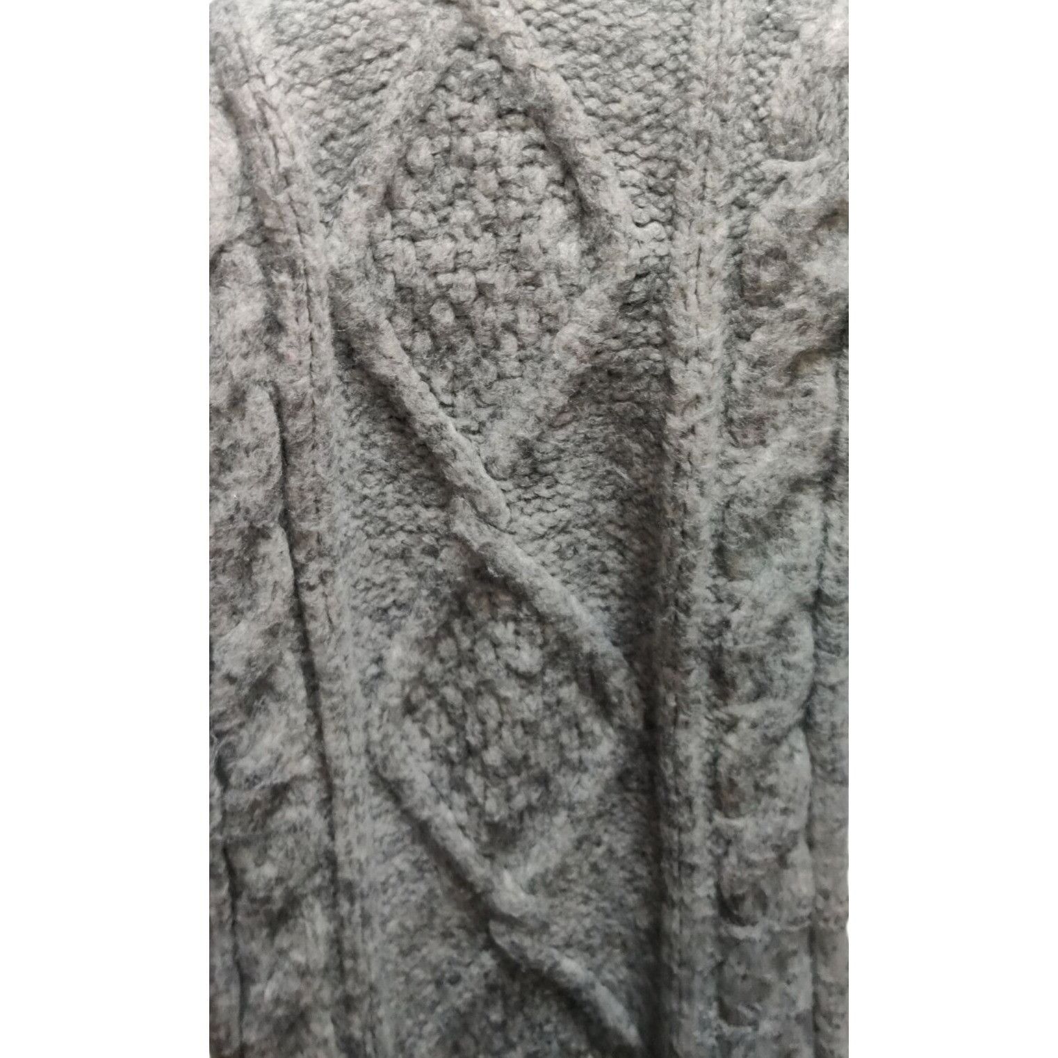 Old Navy Old Navy Gray Cable Knit Infinity Scarf Cozy Chunky Soft War Size ONE SIZE - 2 Thumbnail