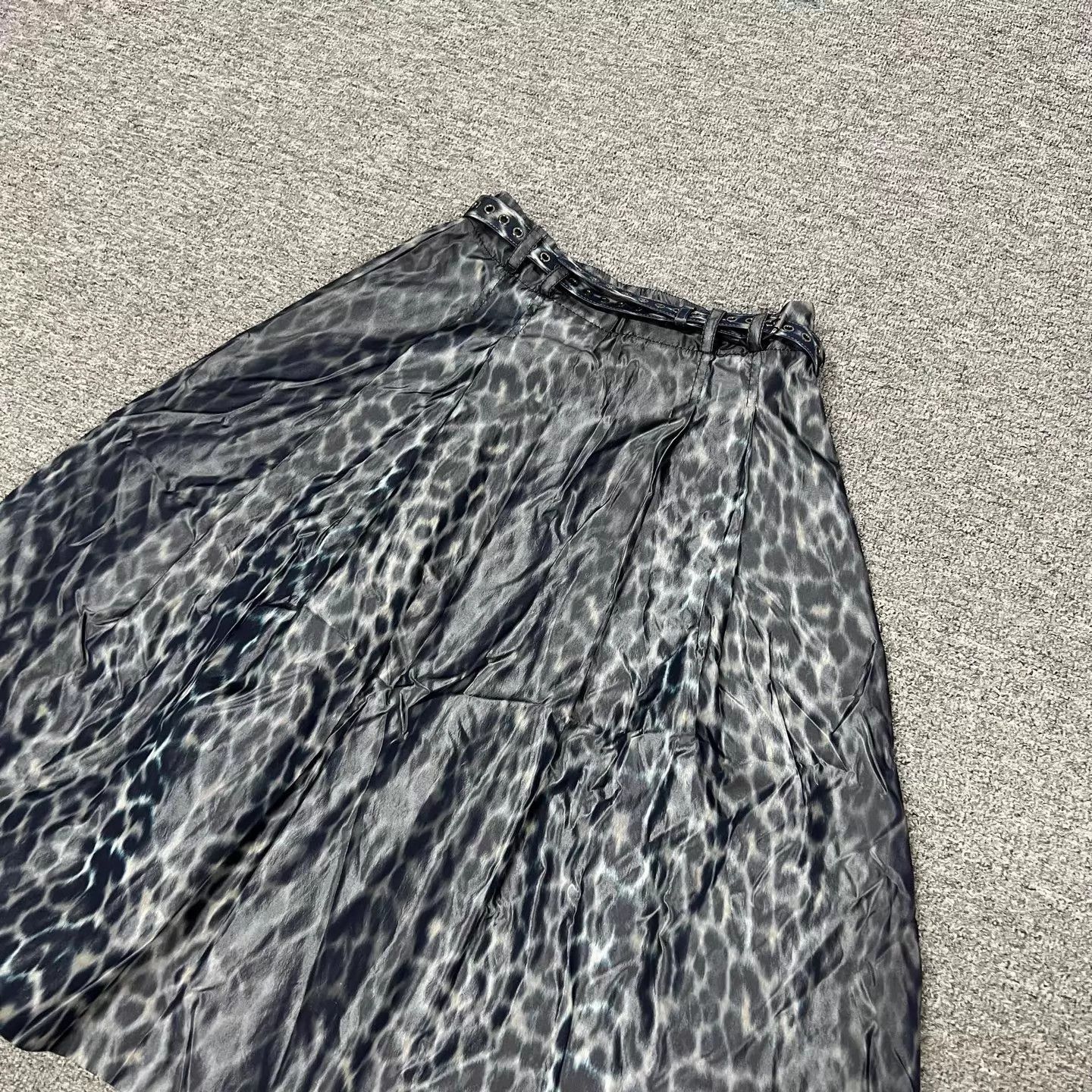 Dior Dior Runway Leopard Silk Belted A-line Skirt 34 Women's New Size 25" / US 0 / IT 36 - 5 Thumbnail