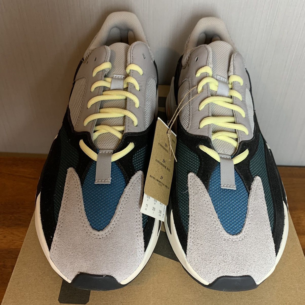 Adidas Yeezy 700 Boost Wave Runner Size US 11 / EU 44 - 9 Thumbnail