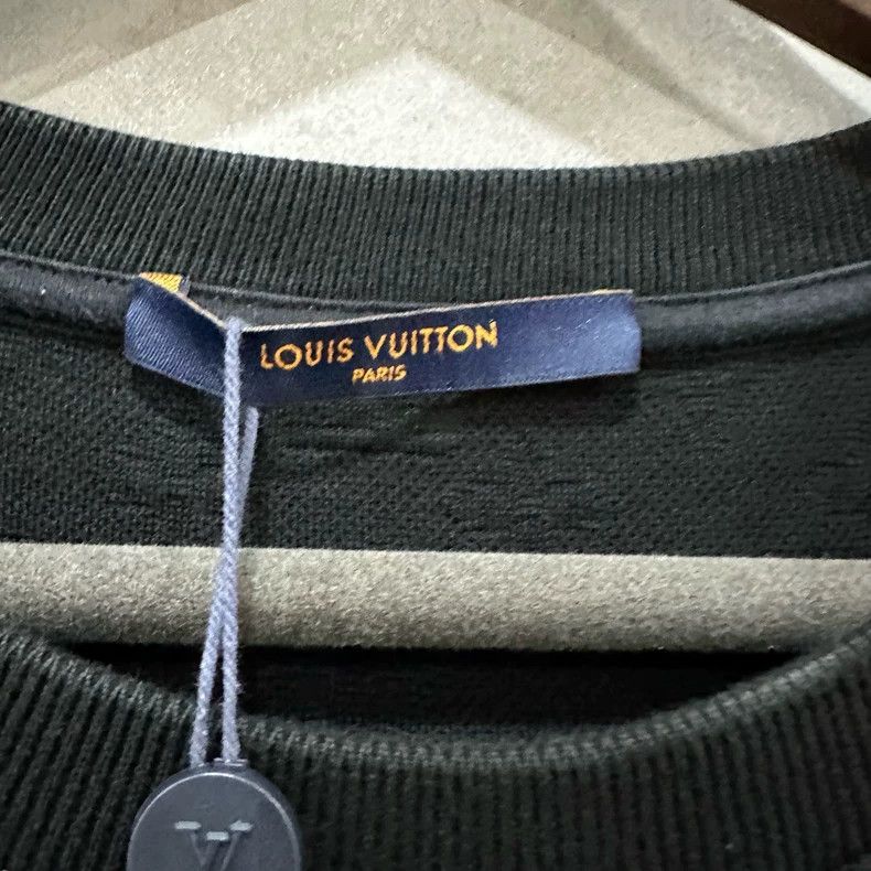 Louis Vuitton Louis Vuitton Black pocket full print short sleeve Size US M / EU 48-50 / 2 - 4 Thumbnail