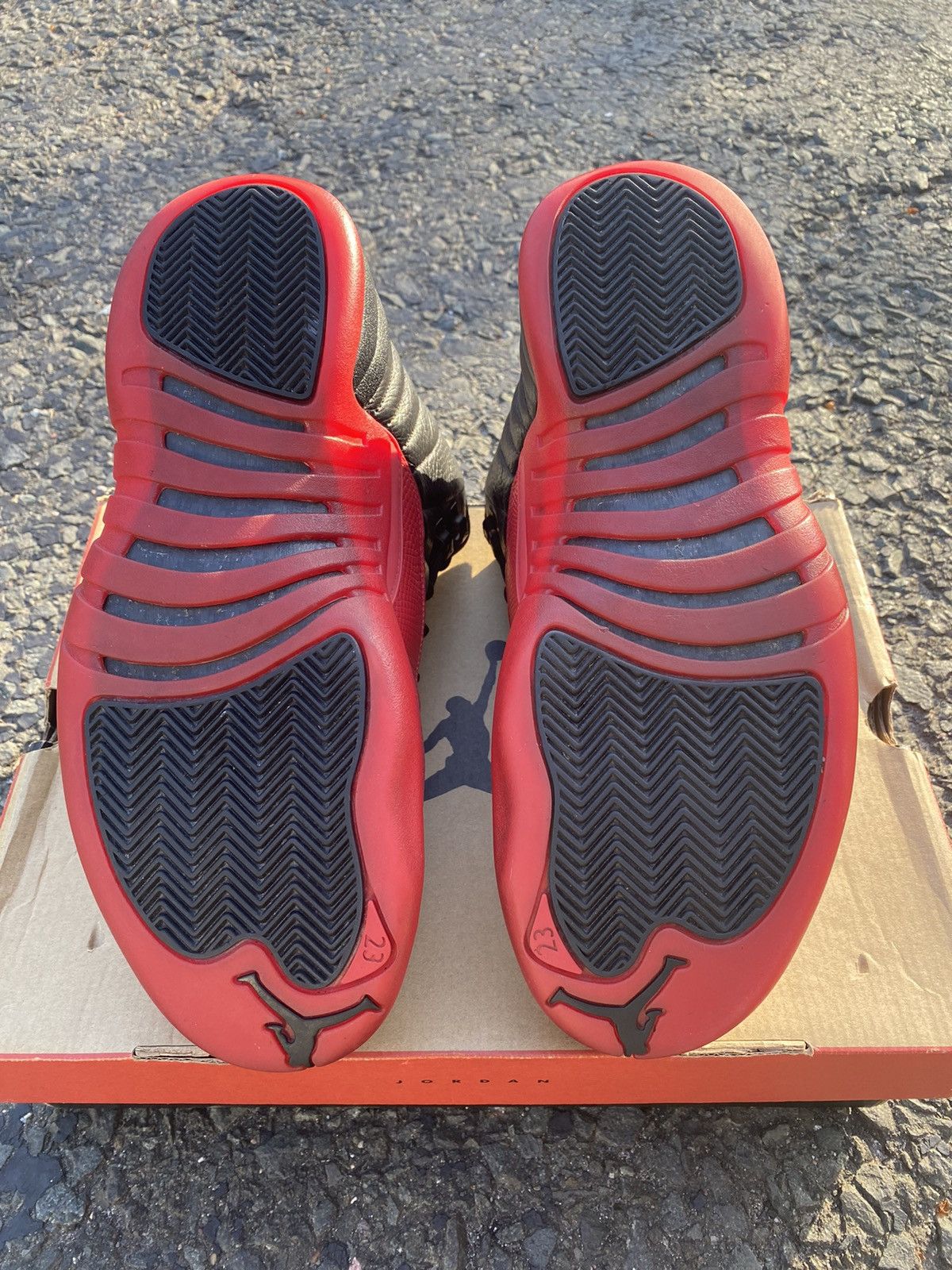 Jordan Brand × Nike Air Jordan 12 Retro “Flu Game” 2016 Size US 9.5 / EU 42-43 - 4 Thumbnail