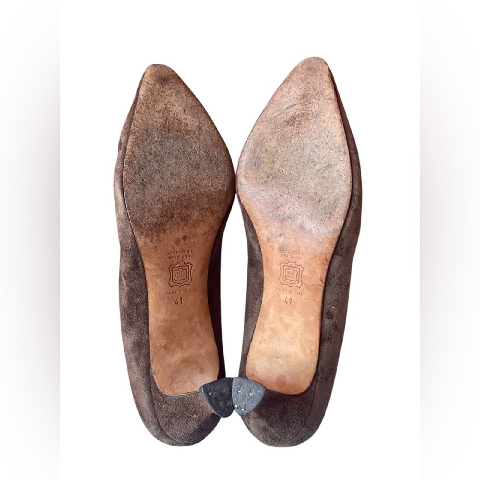 Manolo Blahnik Manolo Blahnik Brown Suede Kitten Heel Pumps sz.41 Size US 10.5 / IT 40.5 - 6 Thumbnail
