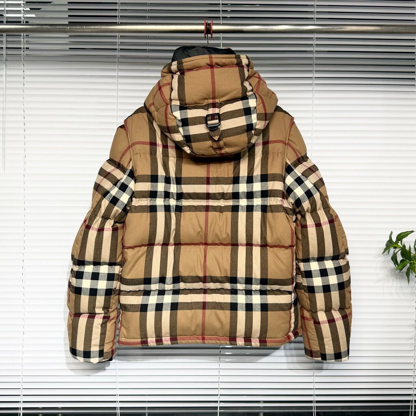 burberry down jacket with detachable sleeves