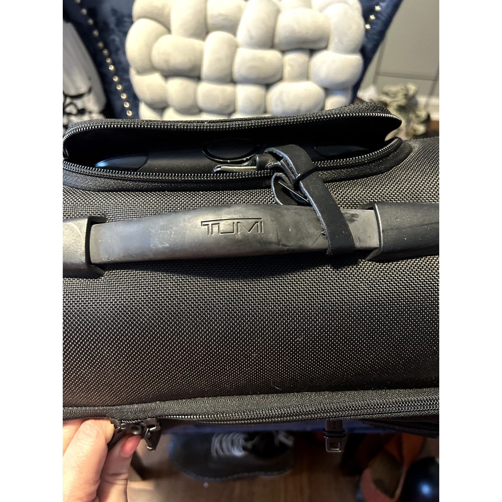 Tumi Tumi Alpha Carry-On 4-Wheel Garment Bag Size ONE SIZE - 18 Thumbnail