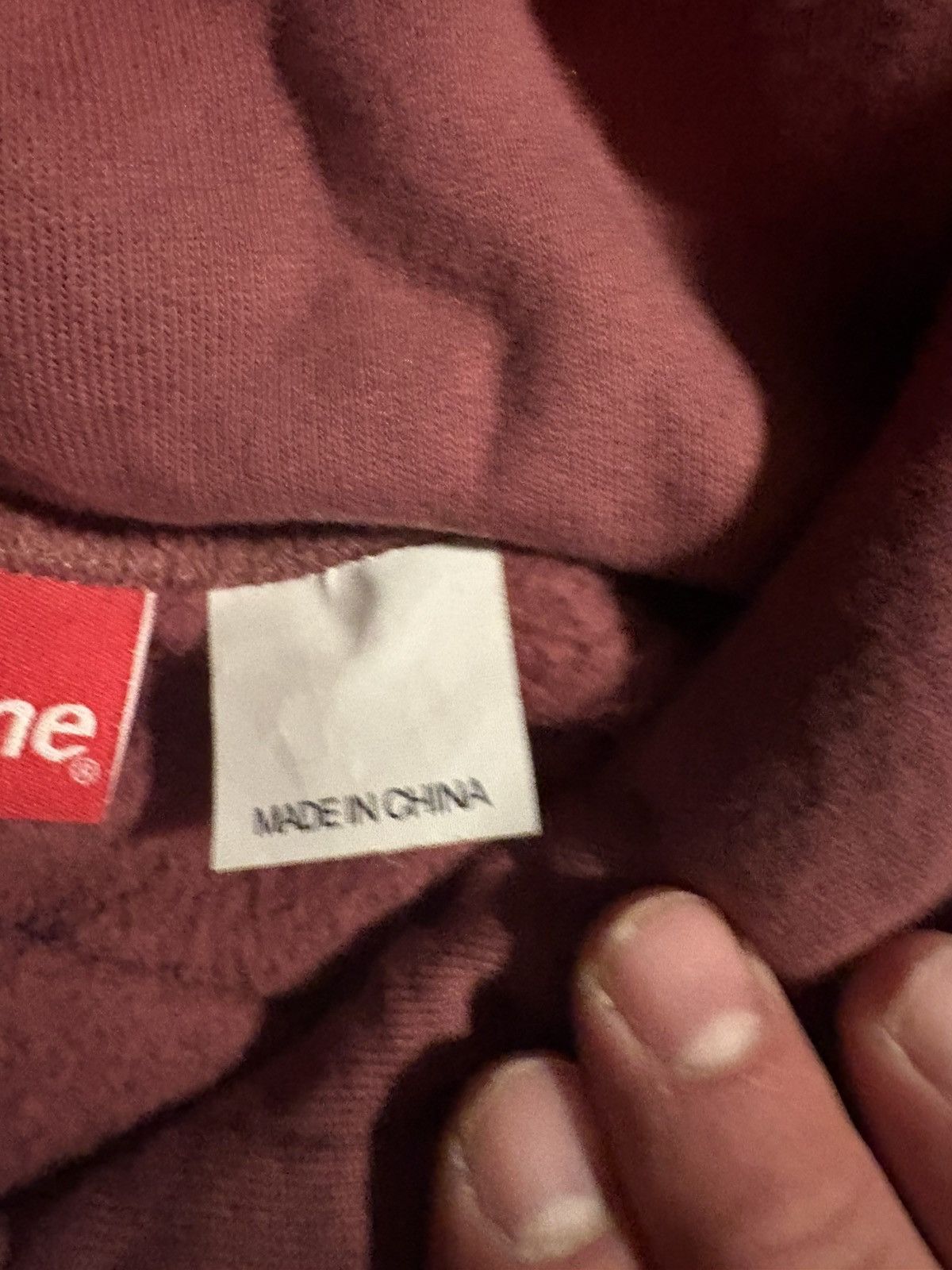 Supreme Supreme AOI XL red hoodie Size US XL / EU 56 / 4 - 7 Thumbnail