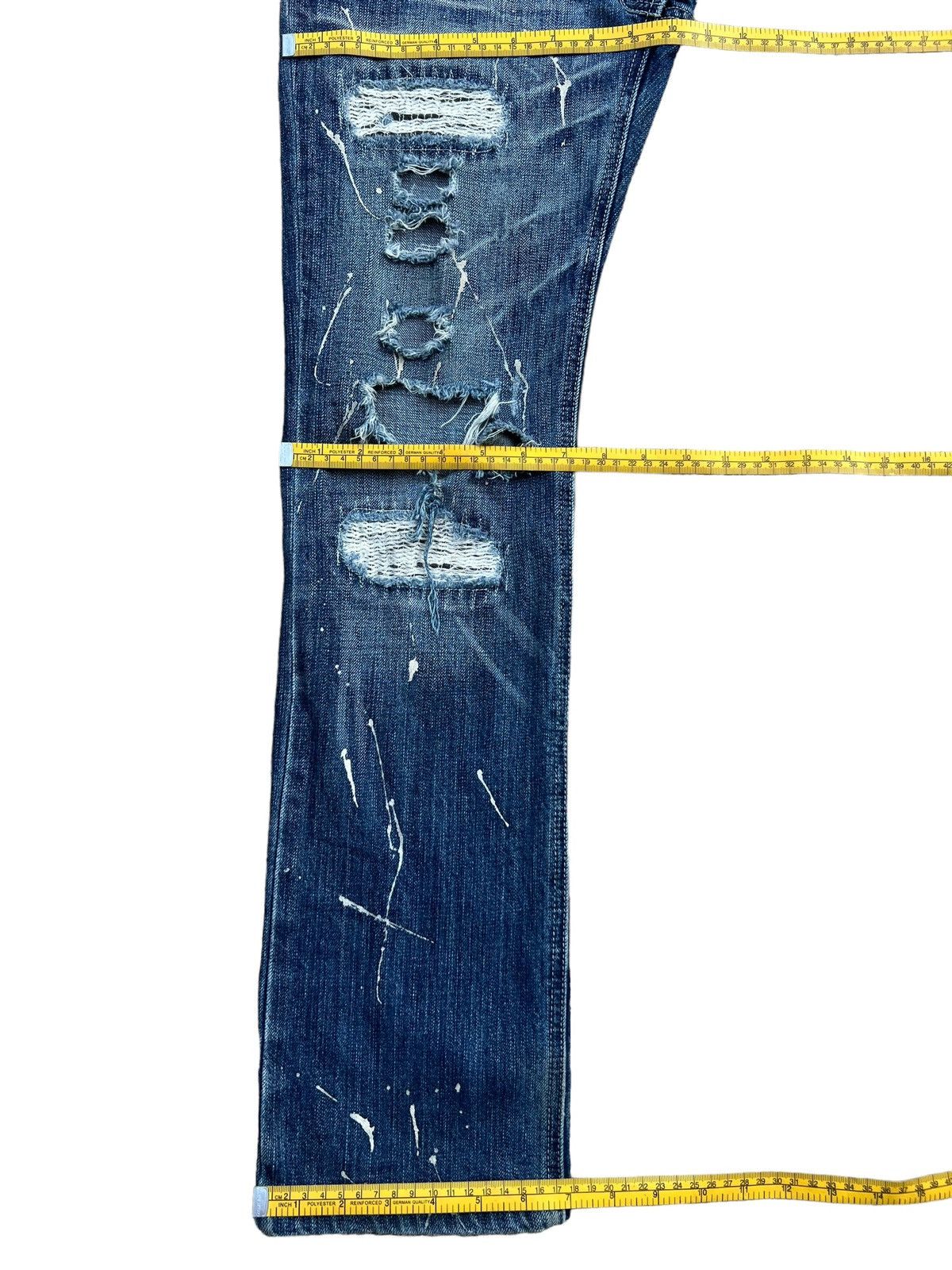 Japanese Brand Casva Distressed Straight Cut Thrash Denim Jeans 31x30 Size US 30 / EU 46 - 13 Thumbnail