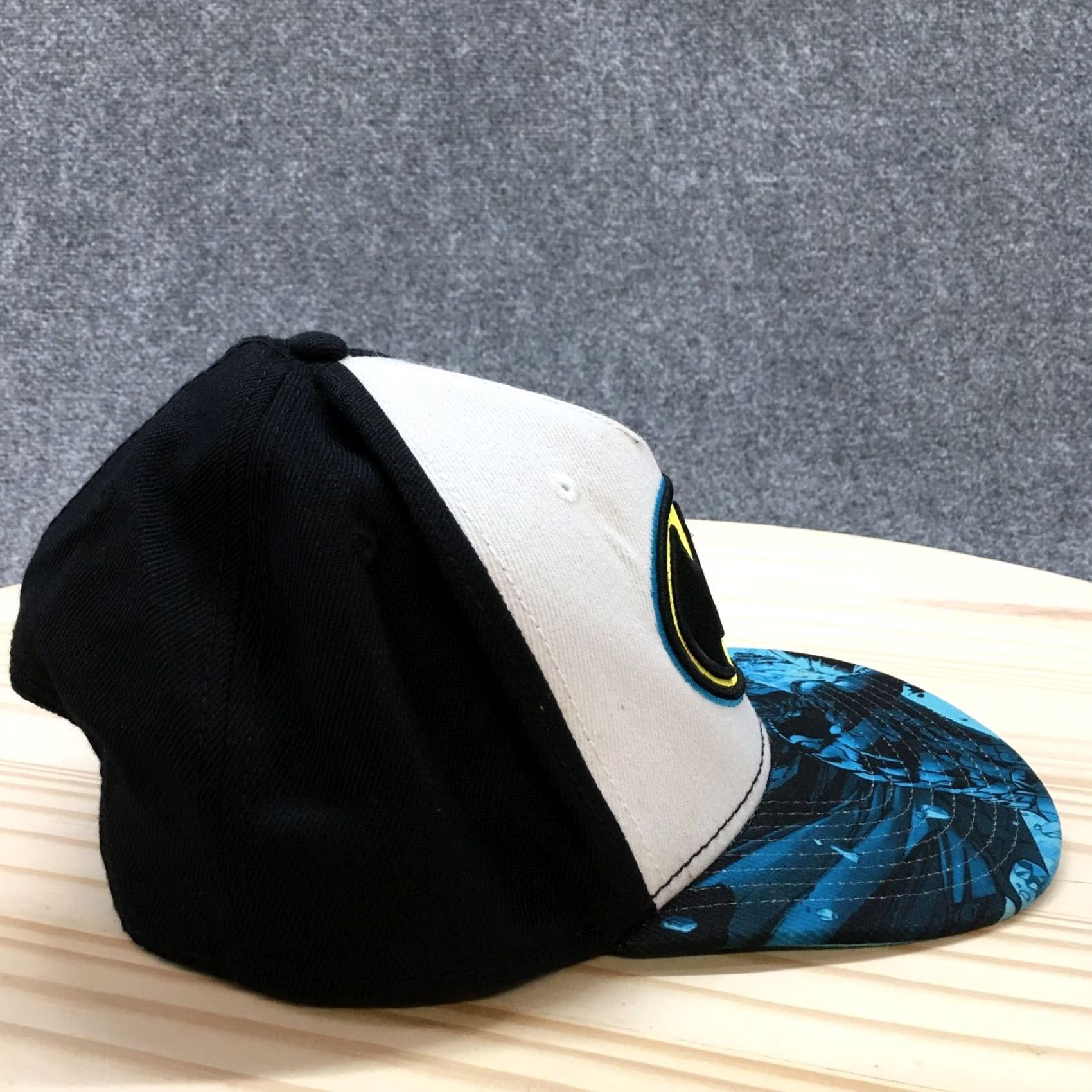DC Comics Batman DC Comics Baseball Cap Mens Black White OS Adjustable Embroidered Logo Size ONE SIZE - 6 Thumbnail
