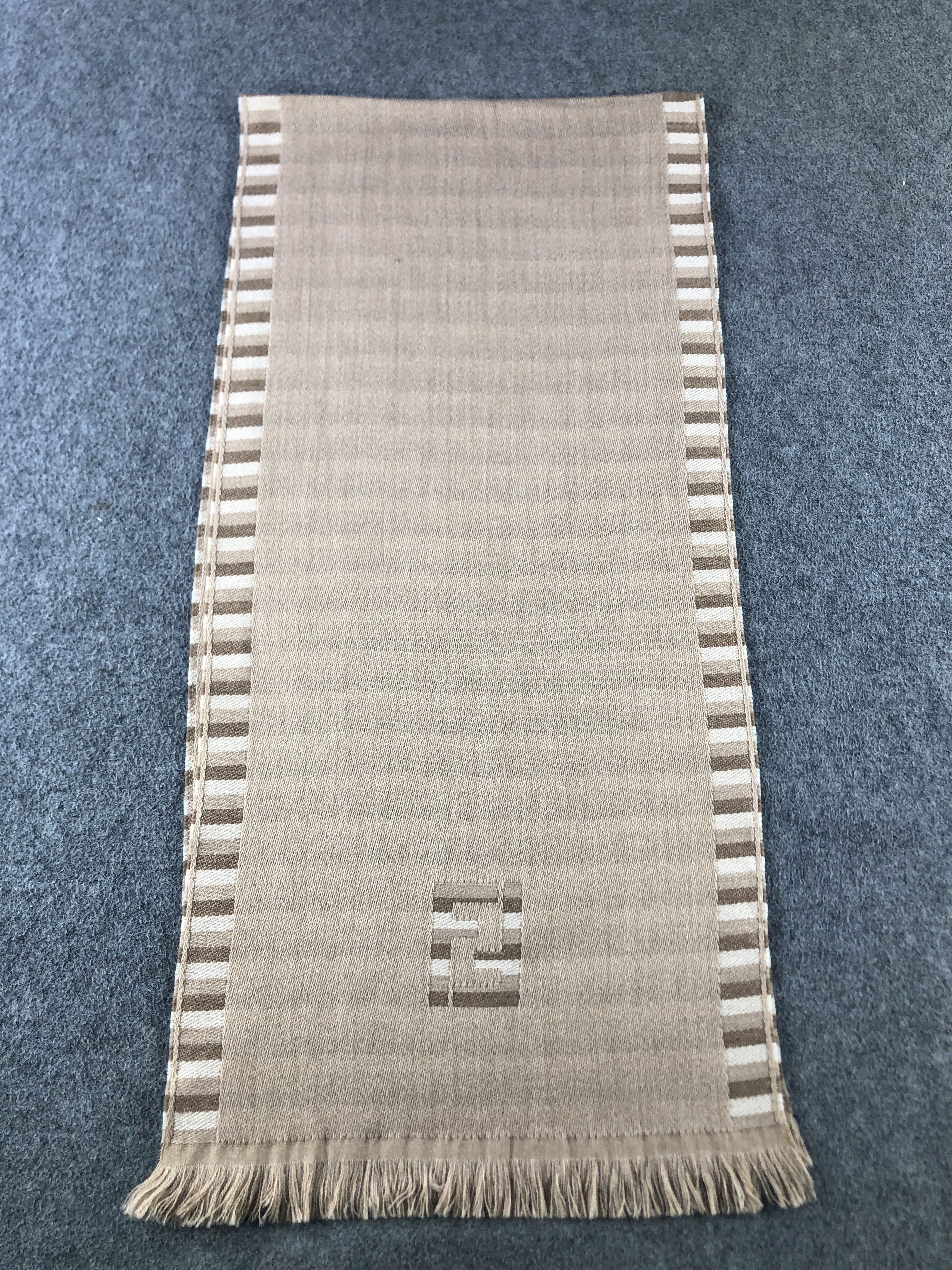 Fendi Fendi Scarf / Muffler / Neckwear P724 Size ONE SIZE - 2 Thumbnail