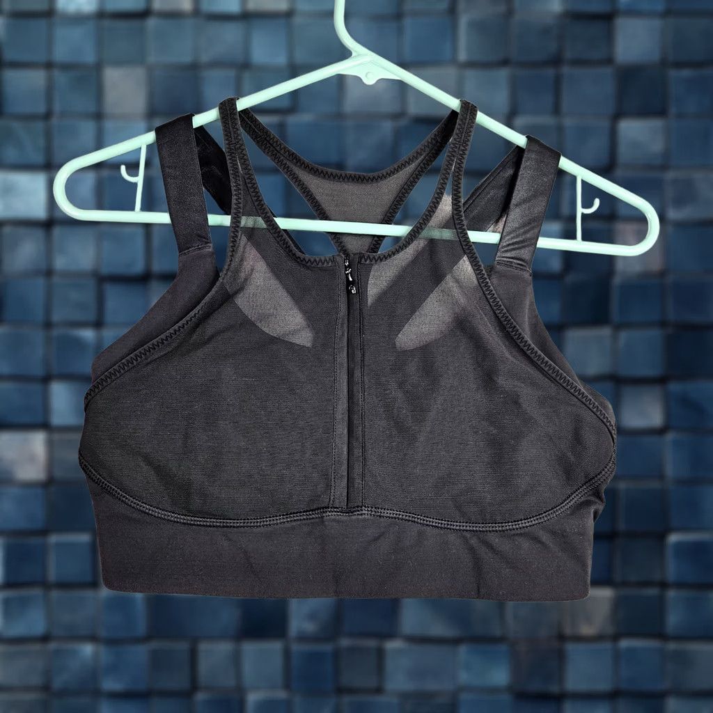 Lululemon Lululemon Sports Bra Shirt Women Black Size 8 Athletic Racerback Size ONE SIZE - 1 Thumbnail