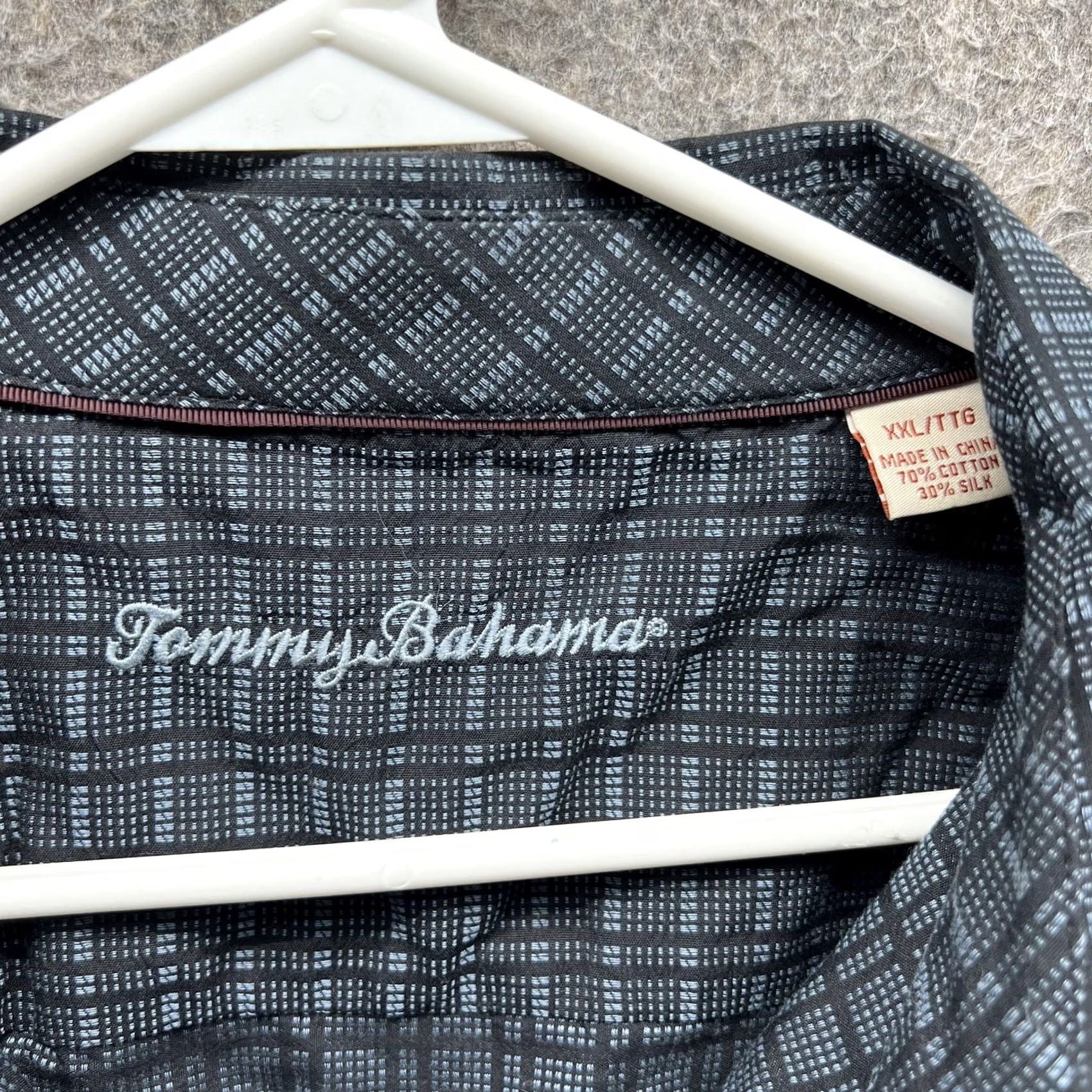 Tommy Bahama Tommy Bahama Shirt Mens 2XL Gray Check Long Sleeve Button Up Cotton Silk Size US XXL / EU 58 / 5 - 2 Thumbnail
